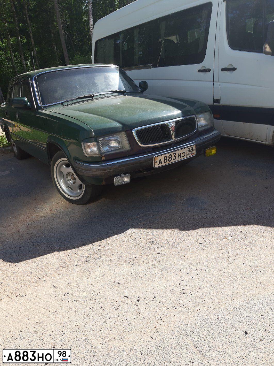Фото автомобиля GAZ 3110 WOLGA, 1998 — госномер А883НО98. Цвет: ЗЕЛЕНЫЙ