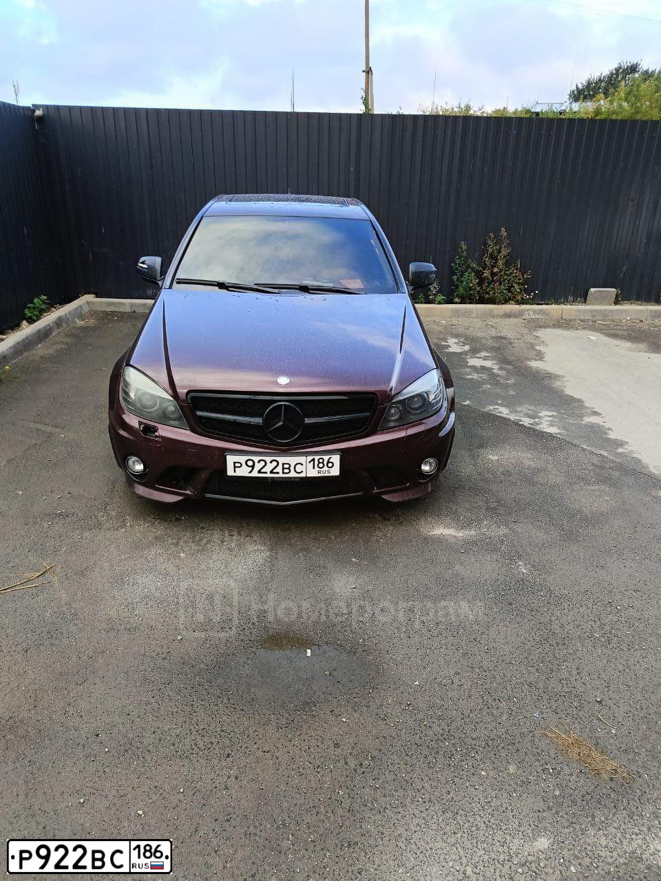 Фото автомобиля MERCEDES C-KLASSE, 2007 — госномер Р922ВС186. Цвет: ВИШНЕВЫЙ