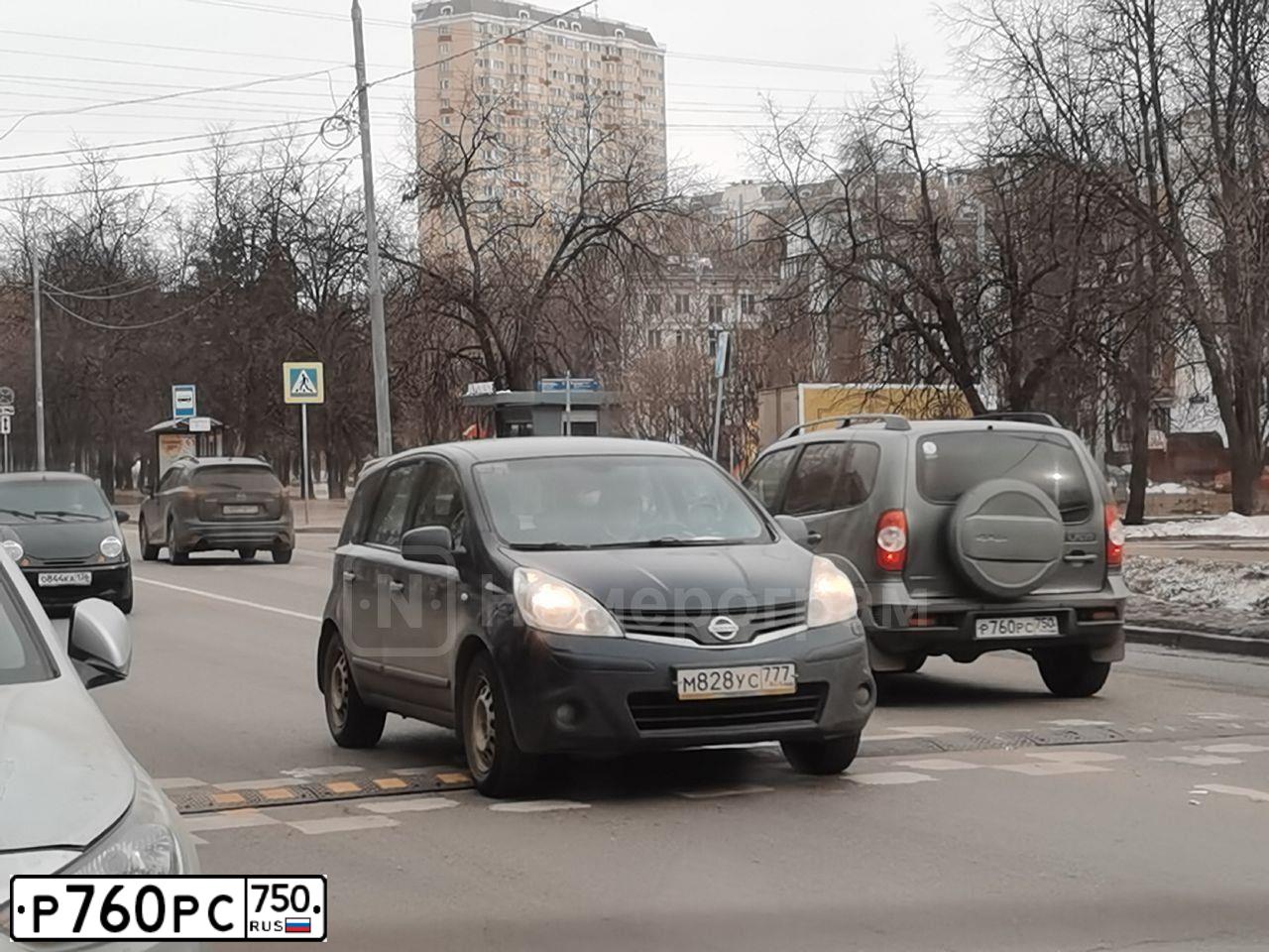 Фото автомобиля CHEVROLET NIVA, 2018 — госномер О053ТК32. Цвет: Темно-серый металлик