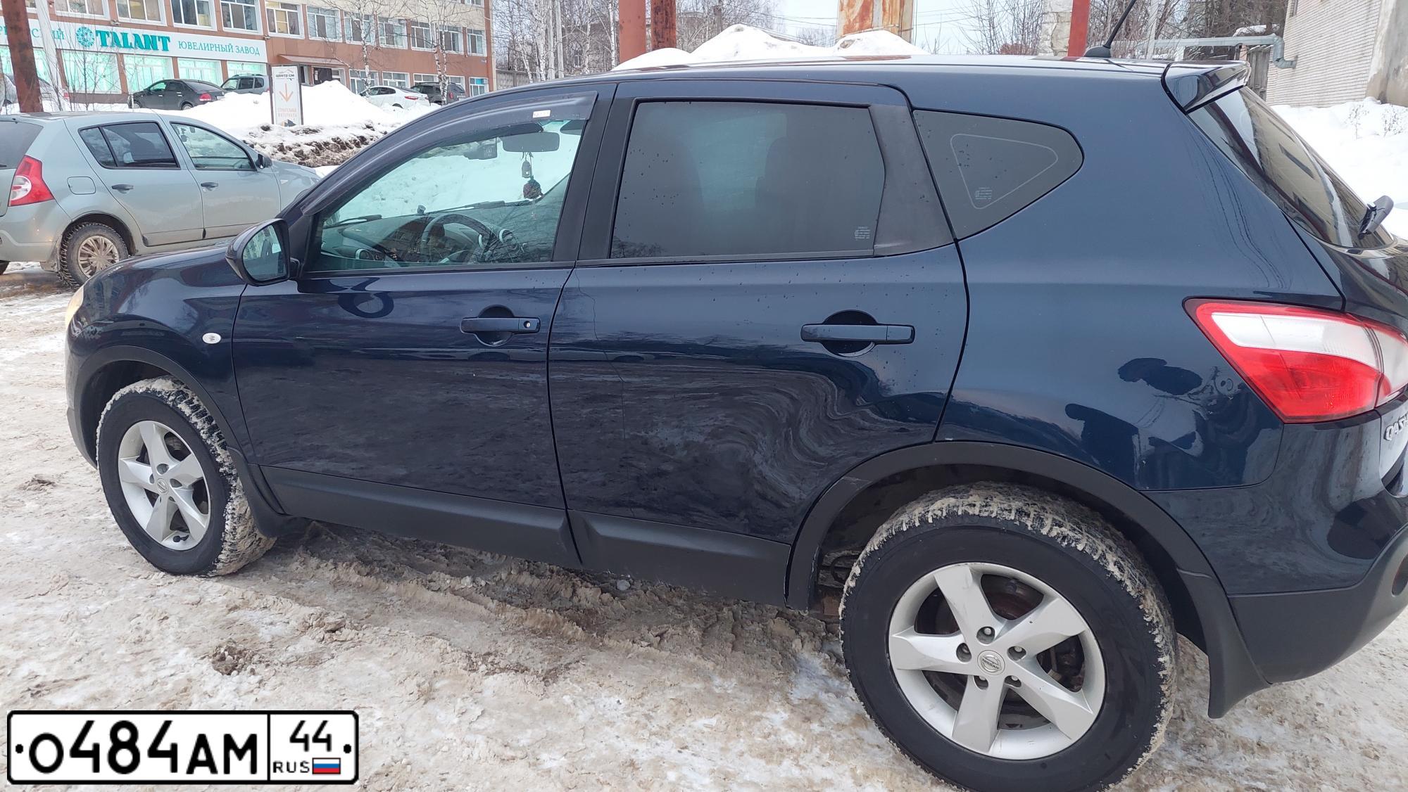 Фото автомобиля NISSAN QASHQAI, 2011 — госномер В160ТА37. Цвет: ТЕМНО-СИНИЙ