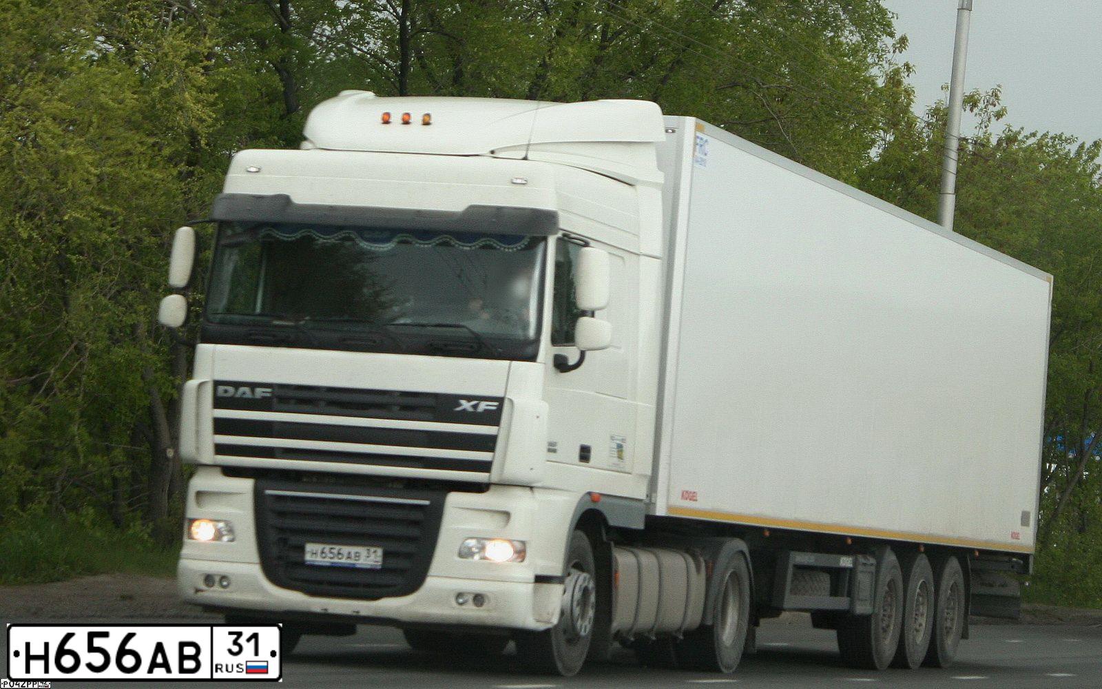Фото автомобиля DAF XF 105 FT /4X2/, 2012 — госномер Е435ОА799. Цвет: Белый