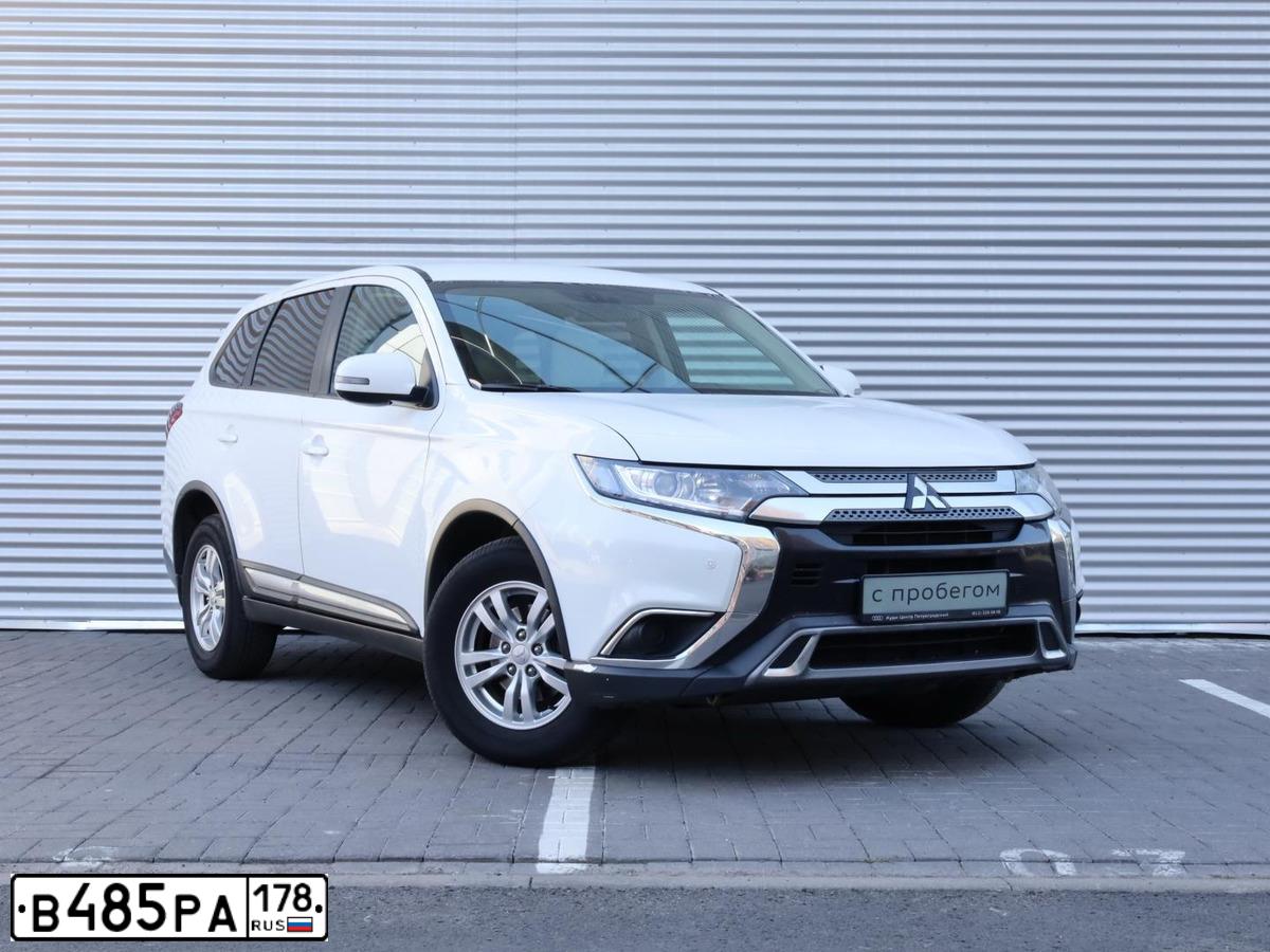 Фото автомобиля RENAULT LOGAN, 2013 — госномер В485РА178. Цвет: СИНИЙ