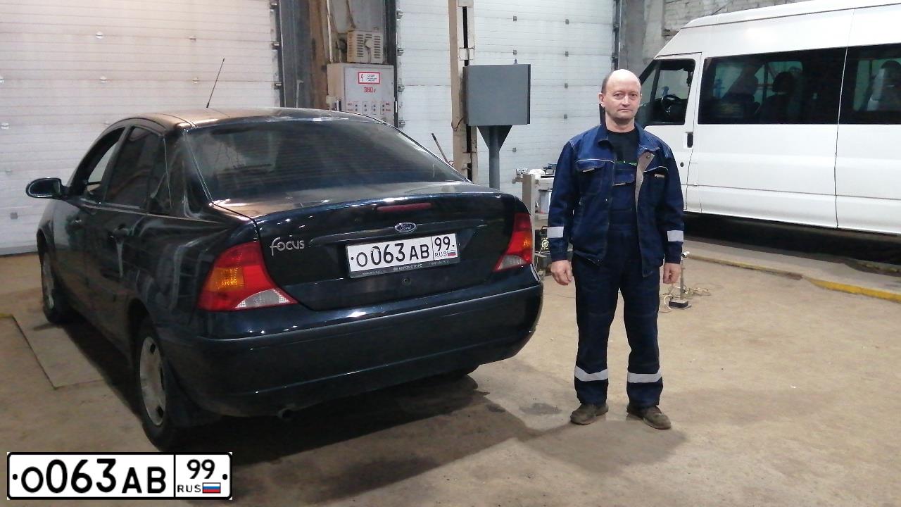 Фото автомобиля FORD D FOCUS, 2004 — госномер О063АВ99. Цвет: ЧЕРНЫЙ