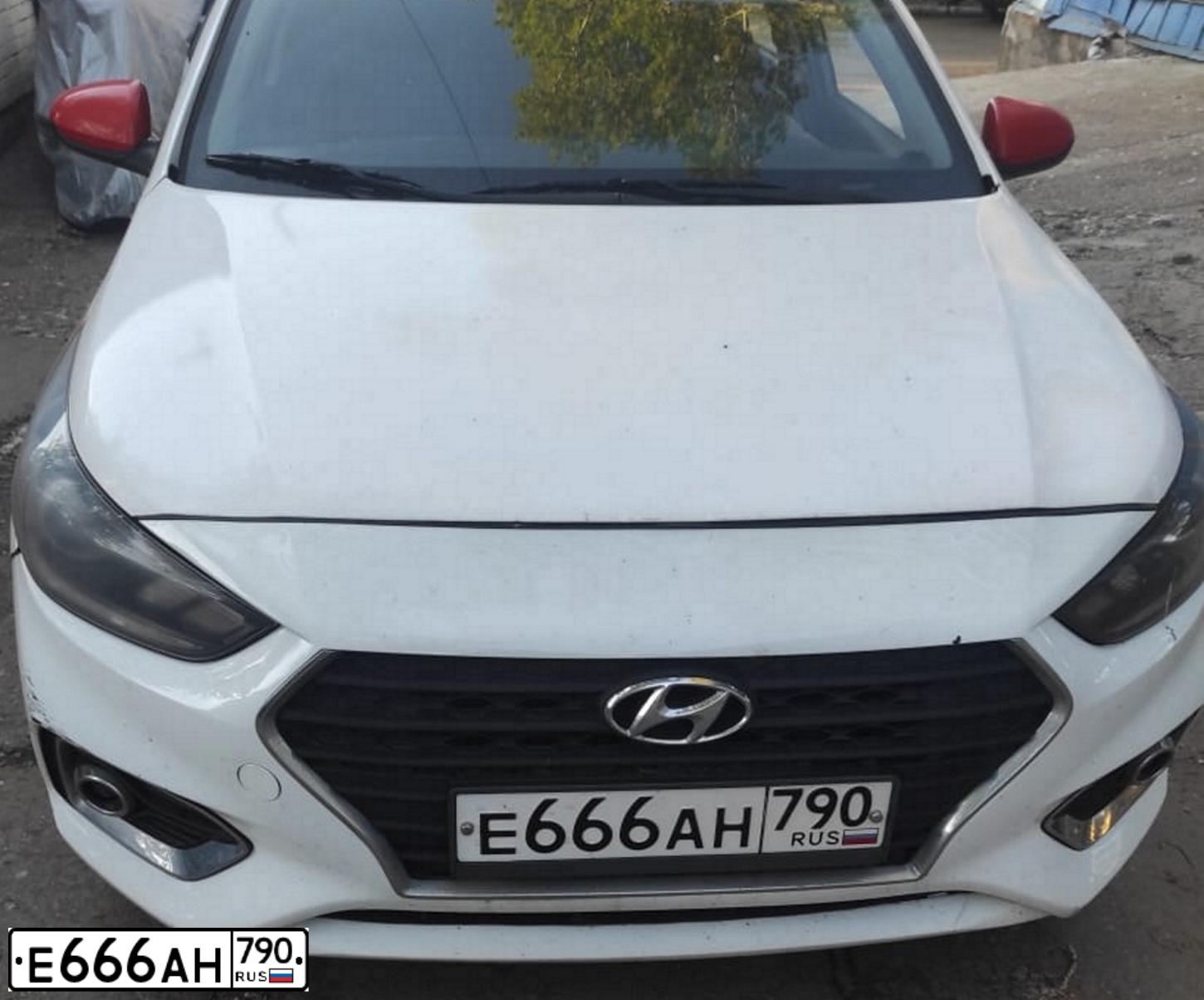 Фото автомобиля HYUNDAI SOLARIS, 2019 — госномер Е666АН790. Цвет: БЕЛЫЙ-ЖЕЛТЫЙ-СЕРЫЙ