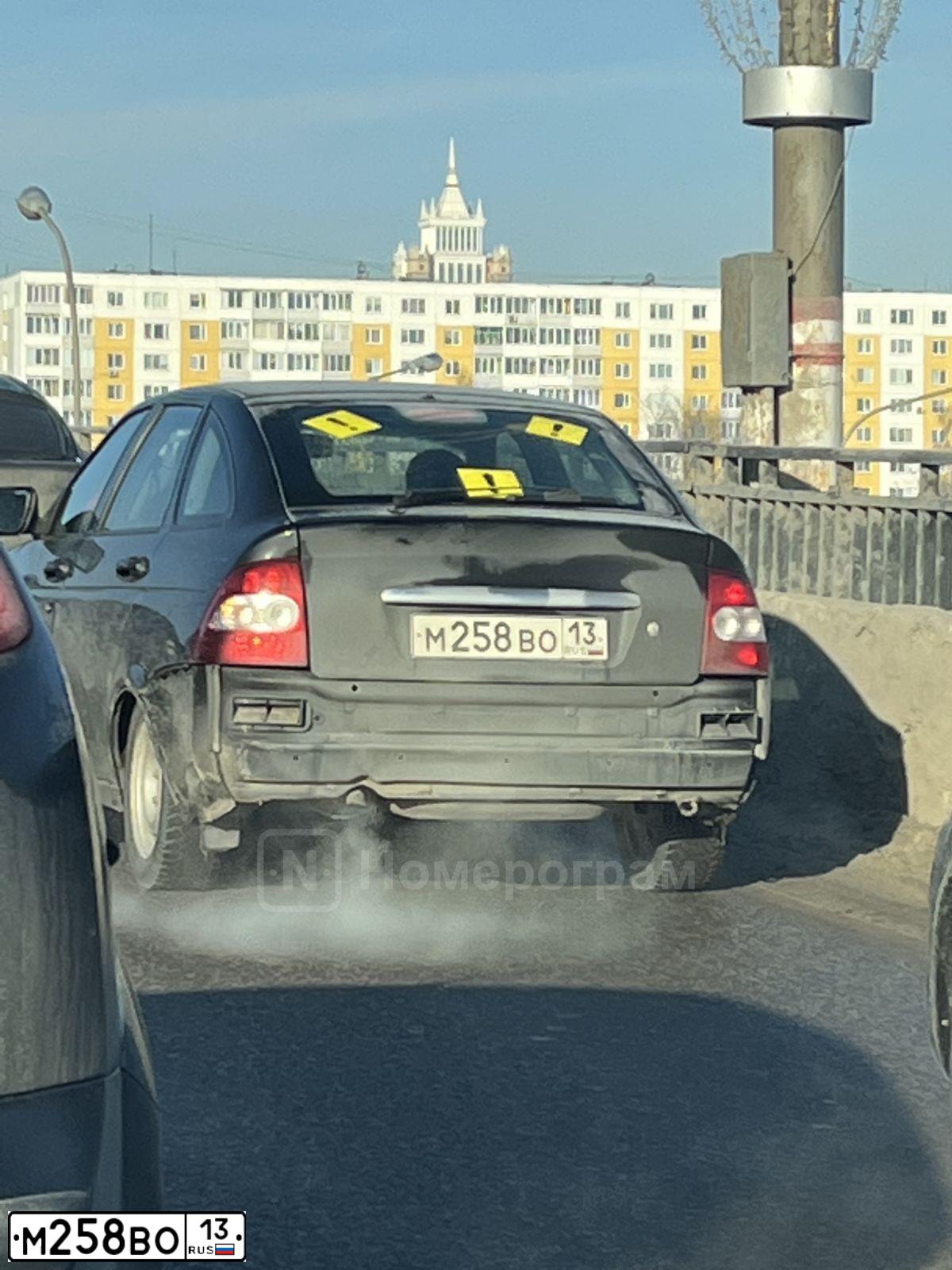 Фото автомобиля LADA 2172 PRIORA, 2010 — госномер М258ВО13. Цвет: ЧЕРНЫЙ