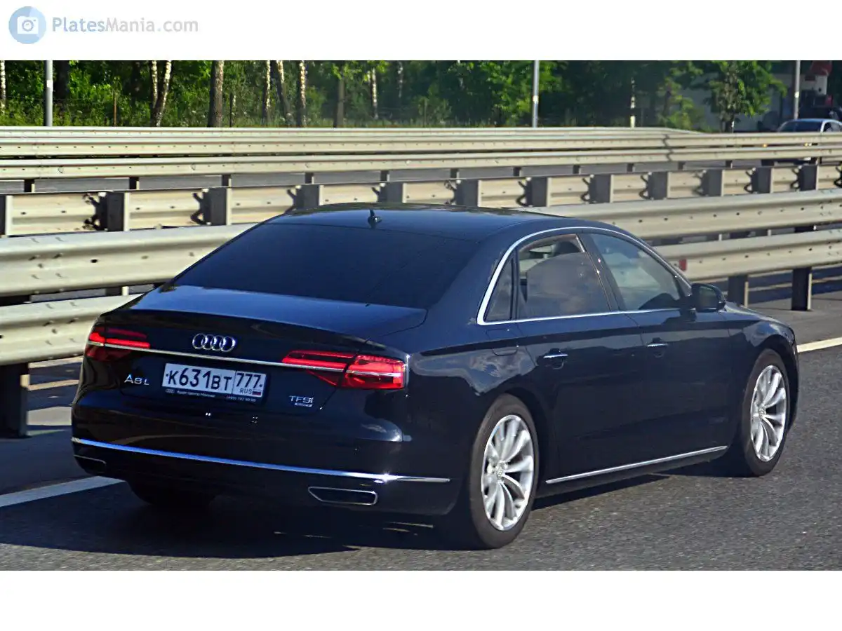 Фото автомобиля AUDI A8, 2014 — госномер Е333ОВ777. Цвет: ЧЕРНЫЙ
