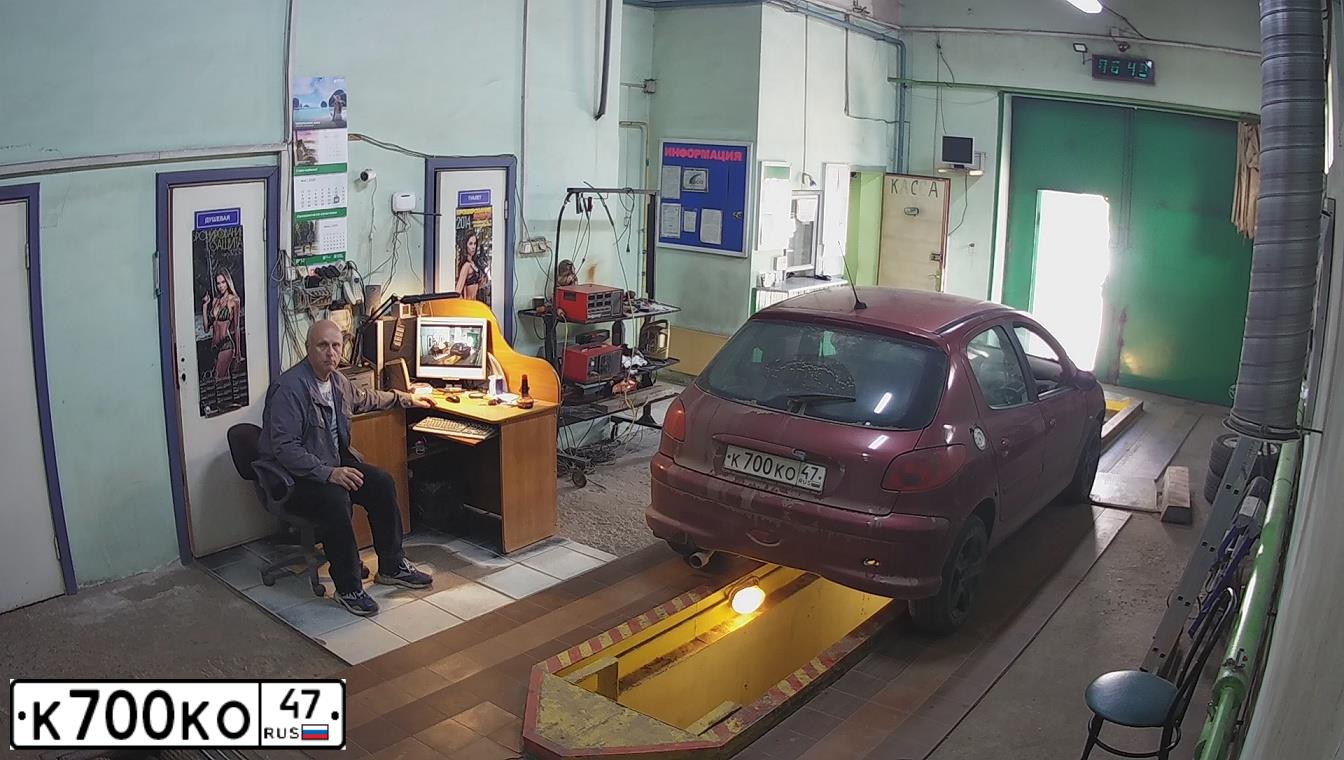 Фото автомобиля ПЕЖО 206, 2006 — госномер К700КО47. Цвет: КРАСНЫЙ