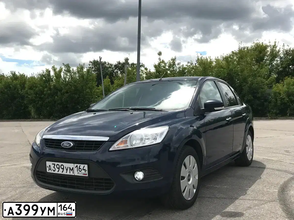 Фото автомобиля FORD FOCUS, 2010 — госномер К668КО799. Цвет: ТЕМНО-СИНИЙ