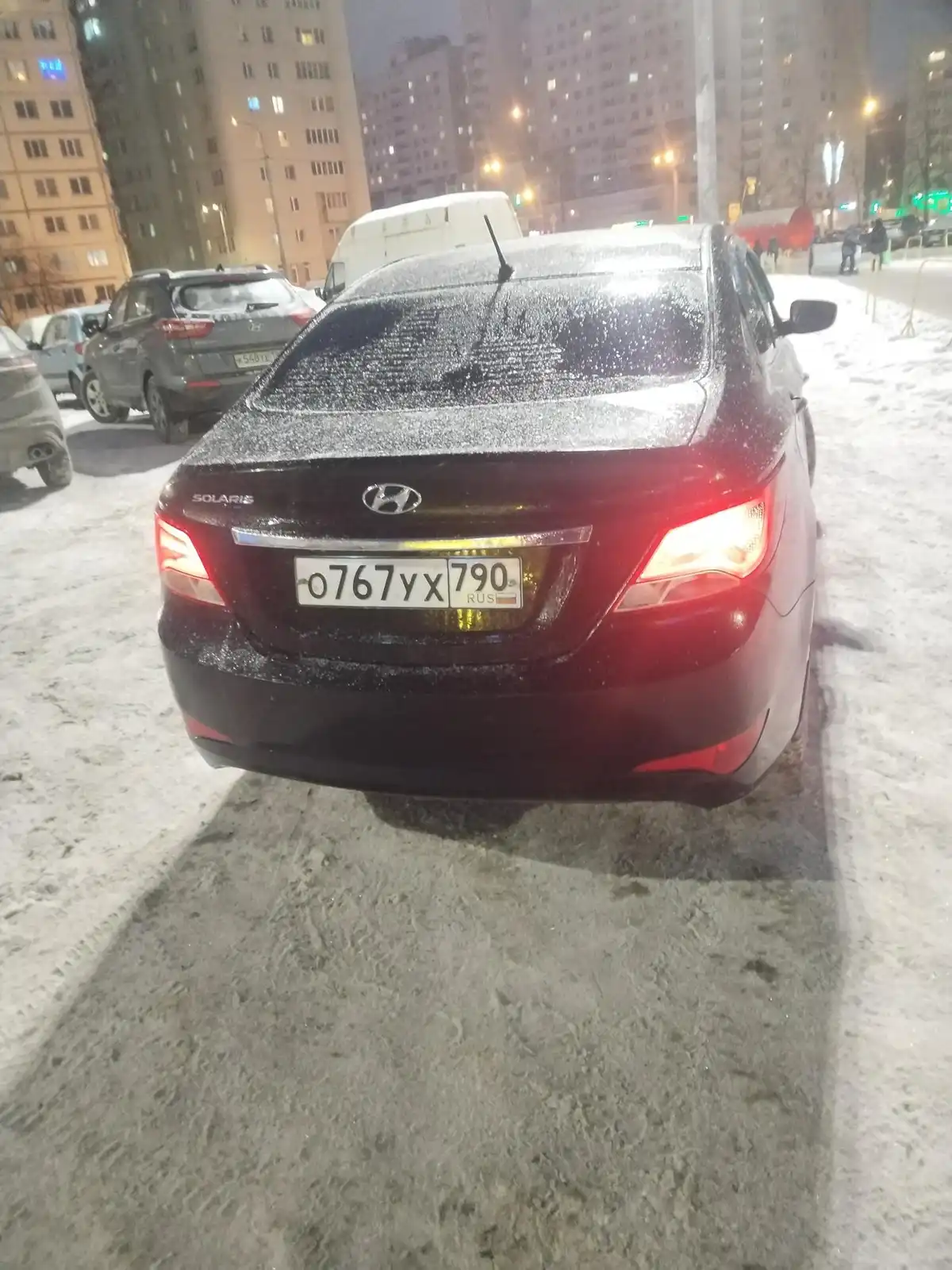 Фото автомобиля HYUNDAI SOLARIS, 2016. Цвет: ЧЕРНЫЙ