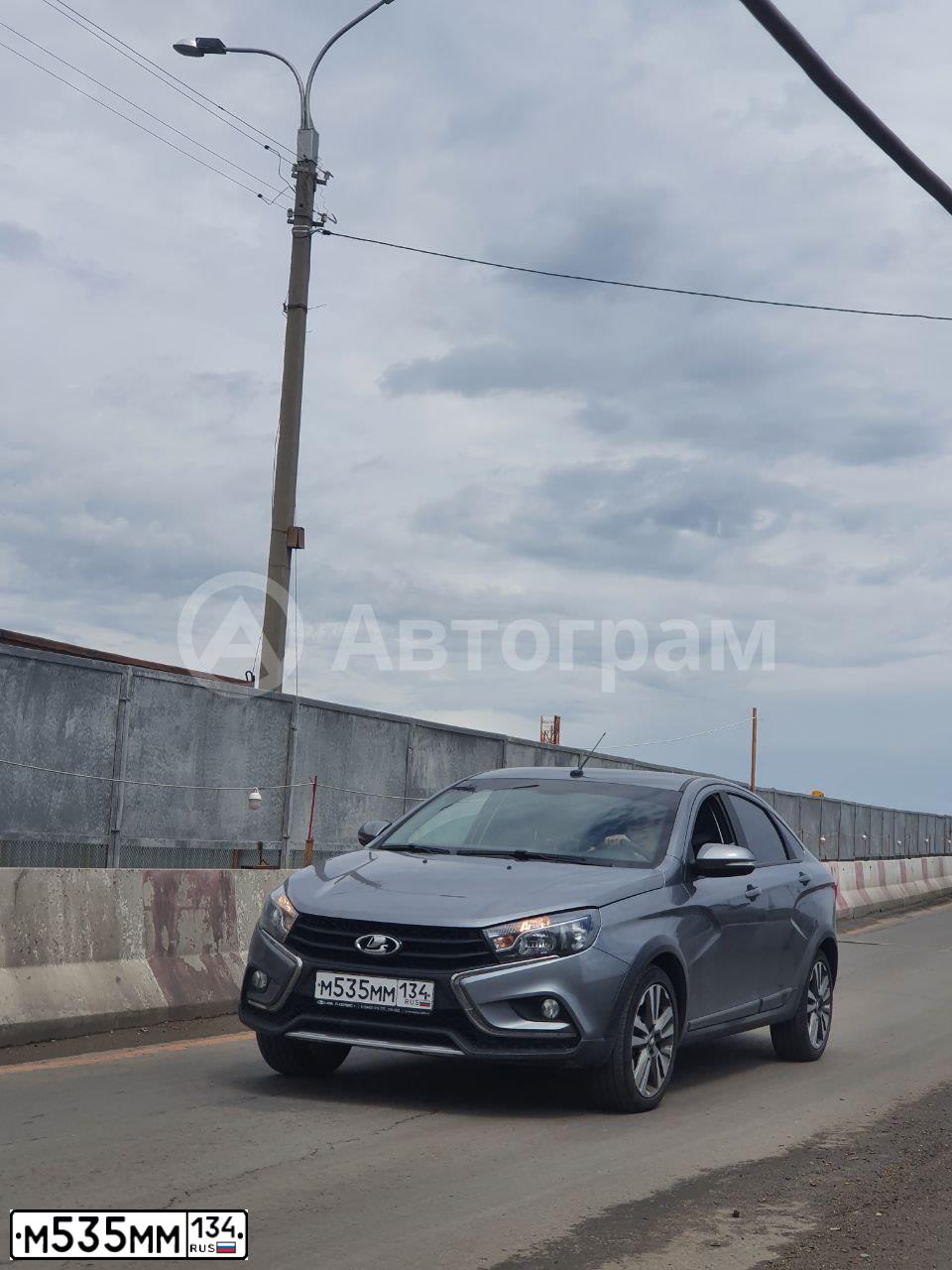 Фото автомобиля LADA VESTA, 2021 — госномер Н860МА134. Цвет: СЕРЫЙ