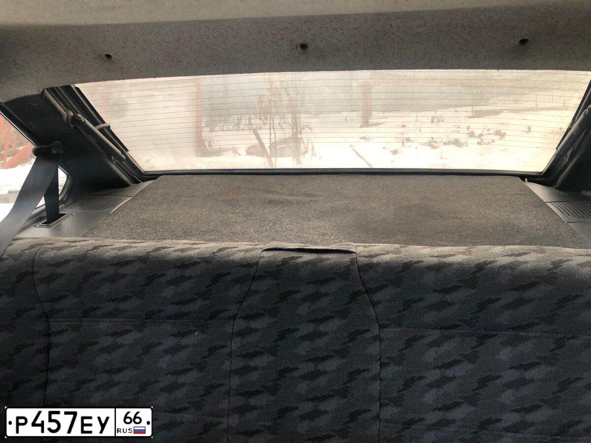 Фото автомобиля LADA 2109 SAMARA, 2002 — госномер В333НК196. Цвет: СЕРЕБРИСТЫЙ