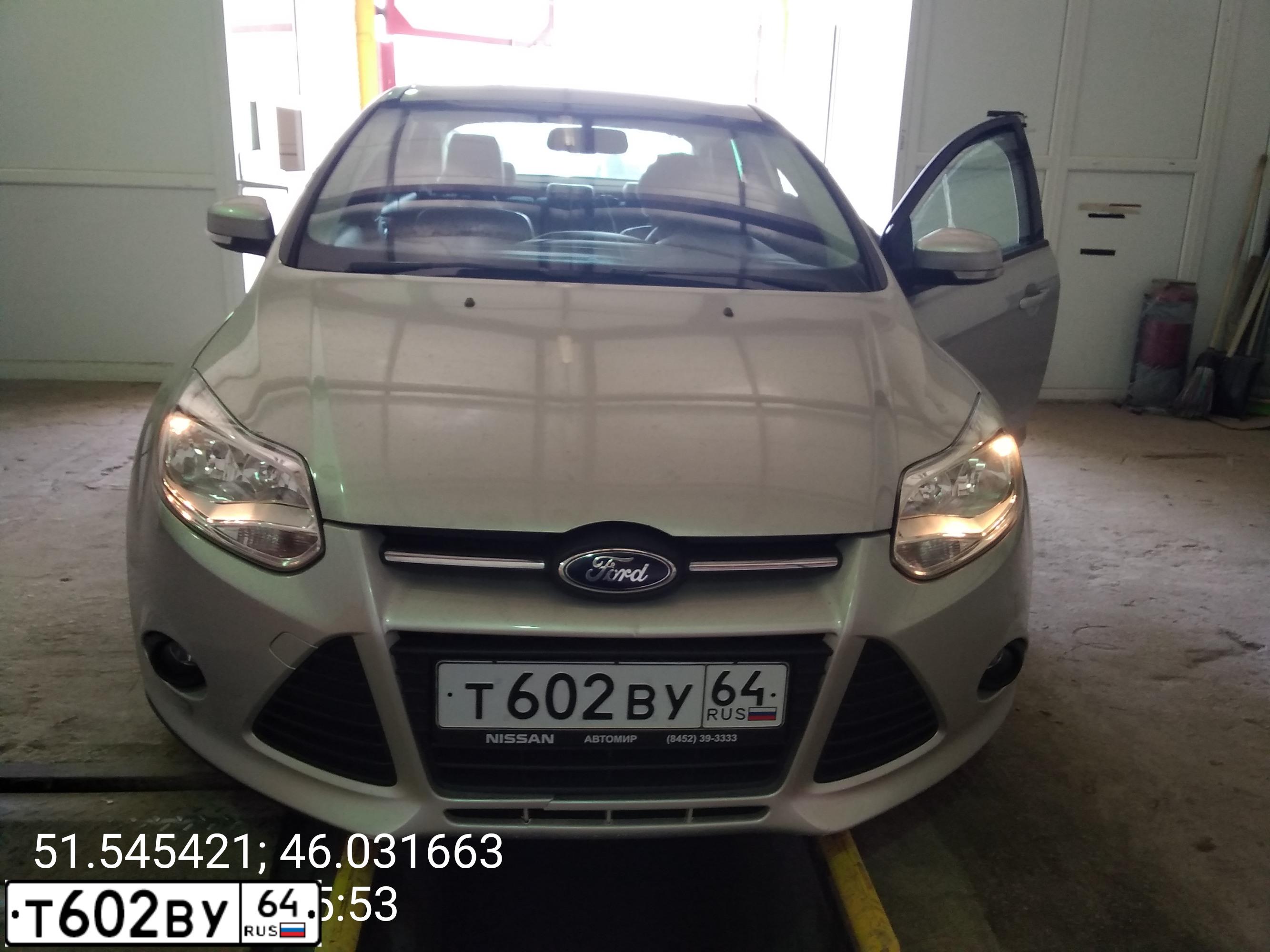 Фото автомобиля FORD FOCUS, 2015 — госномер К423СК164. Цвет: СЕРЕБРИСТЫЙ