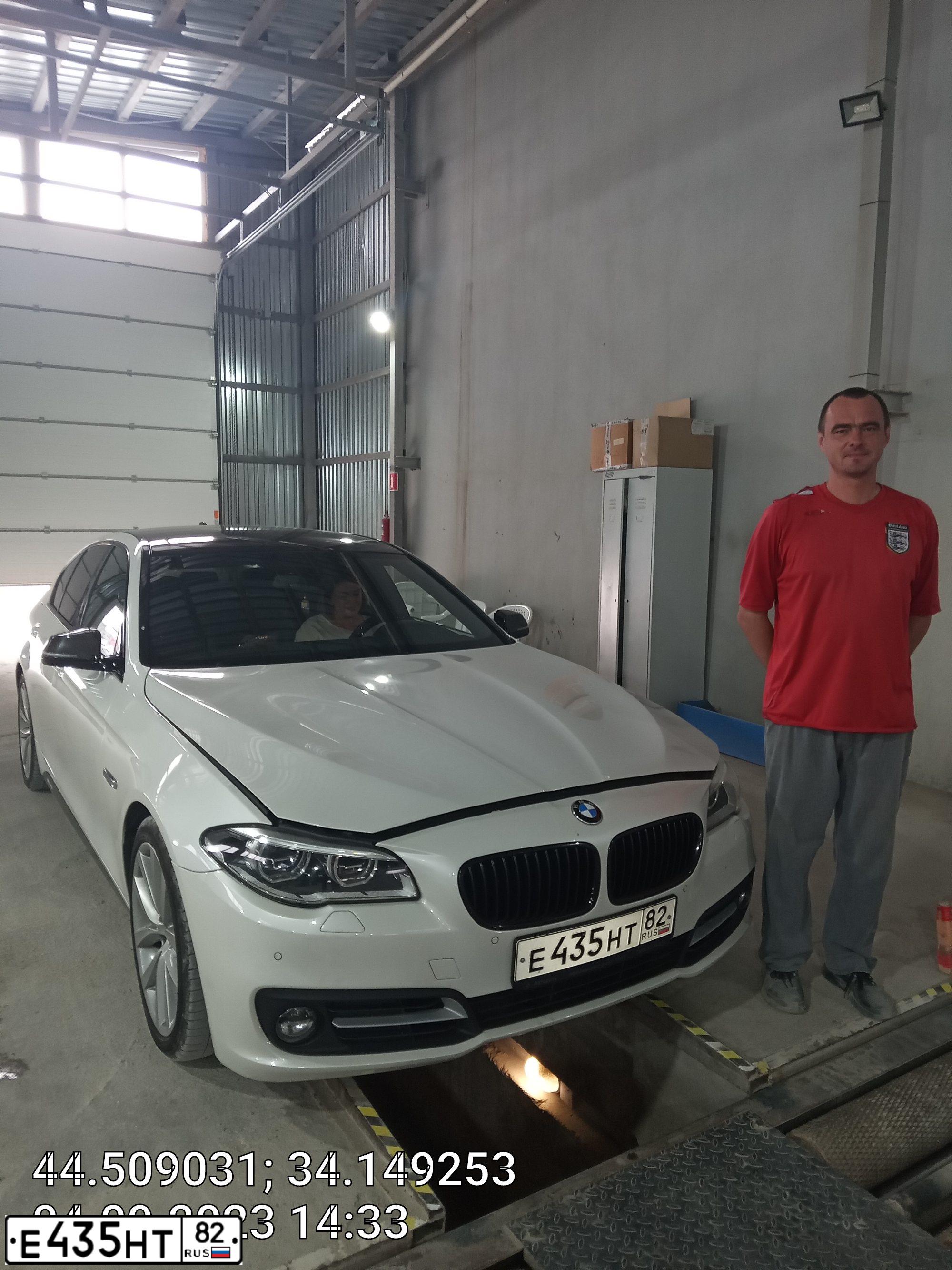 Фото автомобиля БМВ 528I XDRIVE, 2016 — госномер В359ЕЕ92. Цвет: БЕЛЫЙ