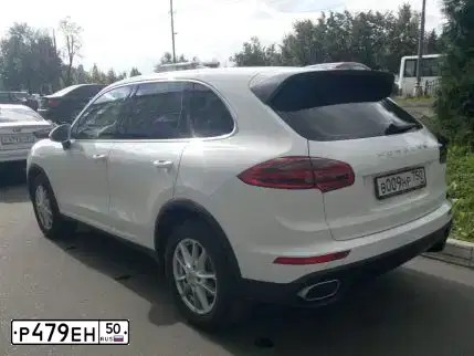 Фото автомобиля KIA RIO, 2013 — госномер Р479ЕН50. Цвет: СЕРЕБРИСТЫЙ