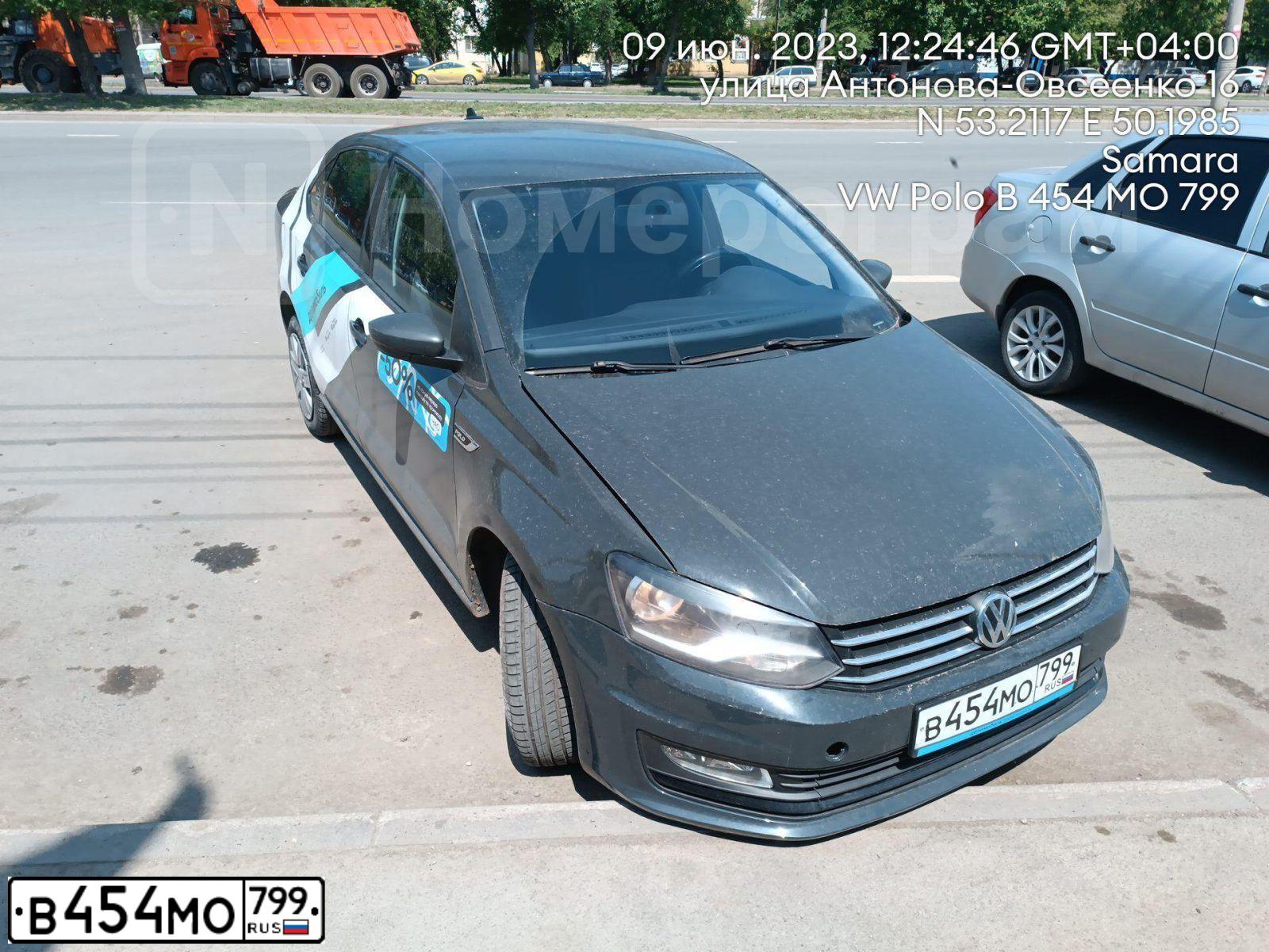 Фото автомобиля VOLKSWAGEN POLO, 2018 — госномер В454МО799. Цвет: Серый