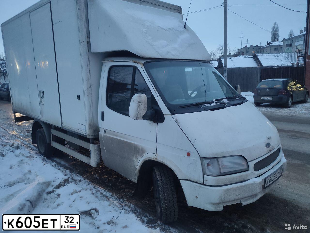 Фото автомобиля FORD TRANSIT, 1992 — госномер В842ЕН136. Цвет: Белый