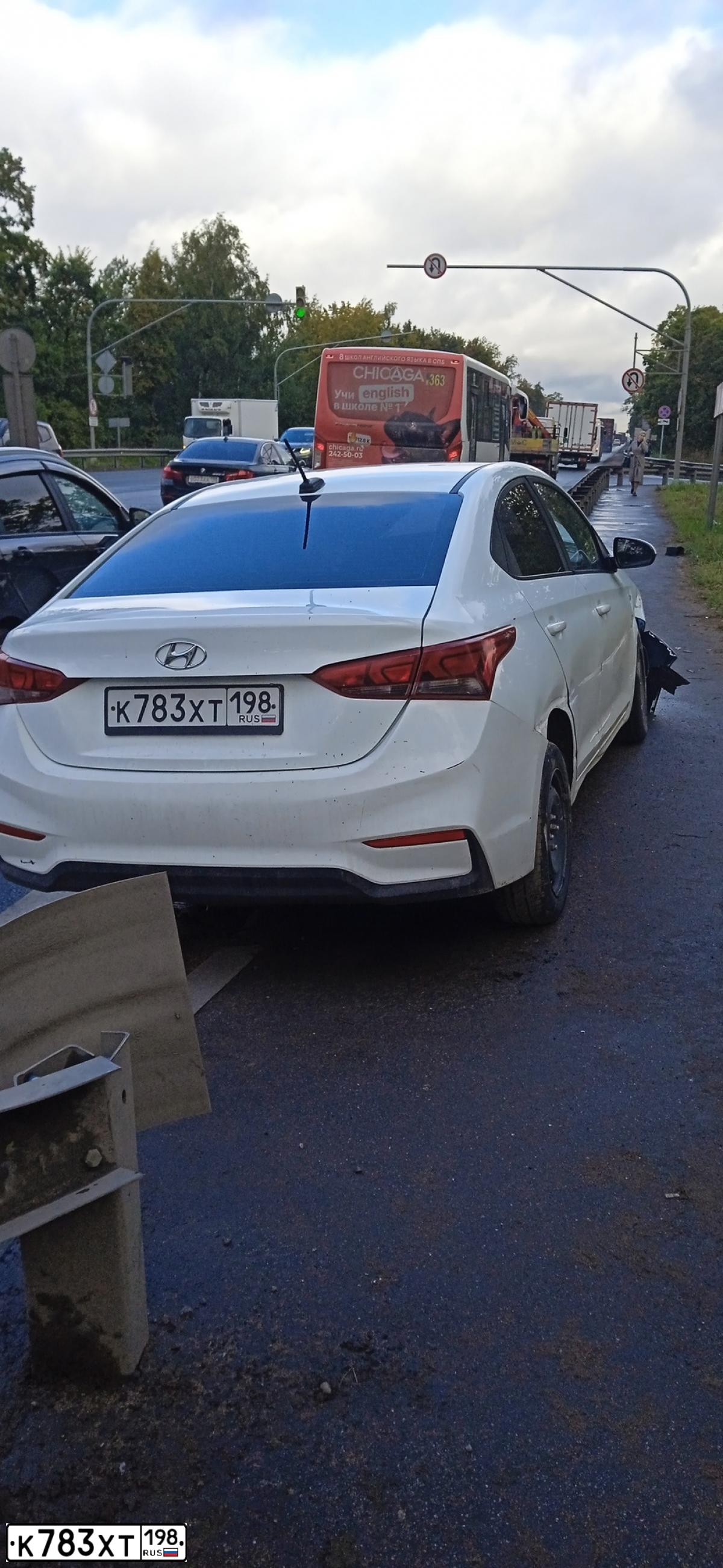 Фото автомобиля HYUNDAI SOLARIS, 2018 — госномер К783ХТ198. Цвет: Белый