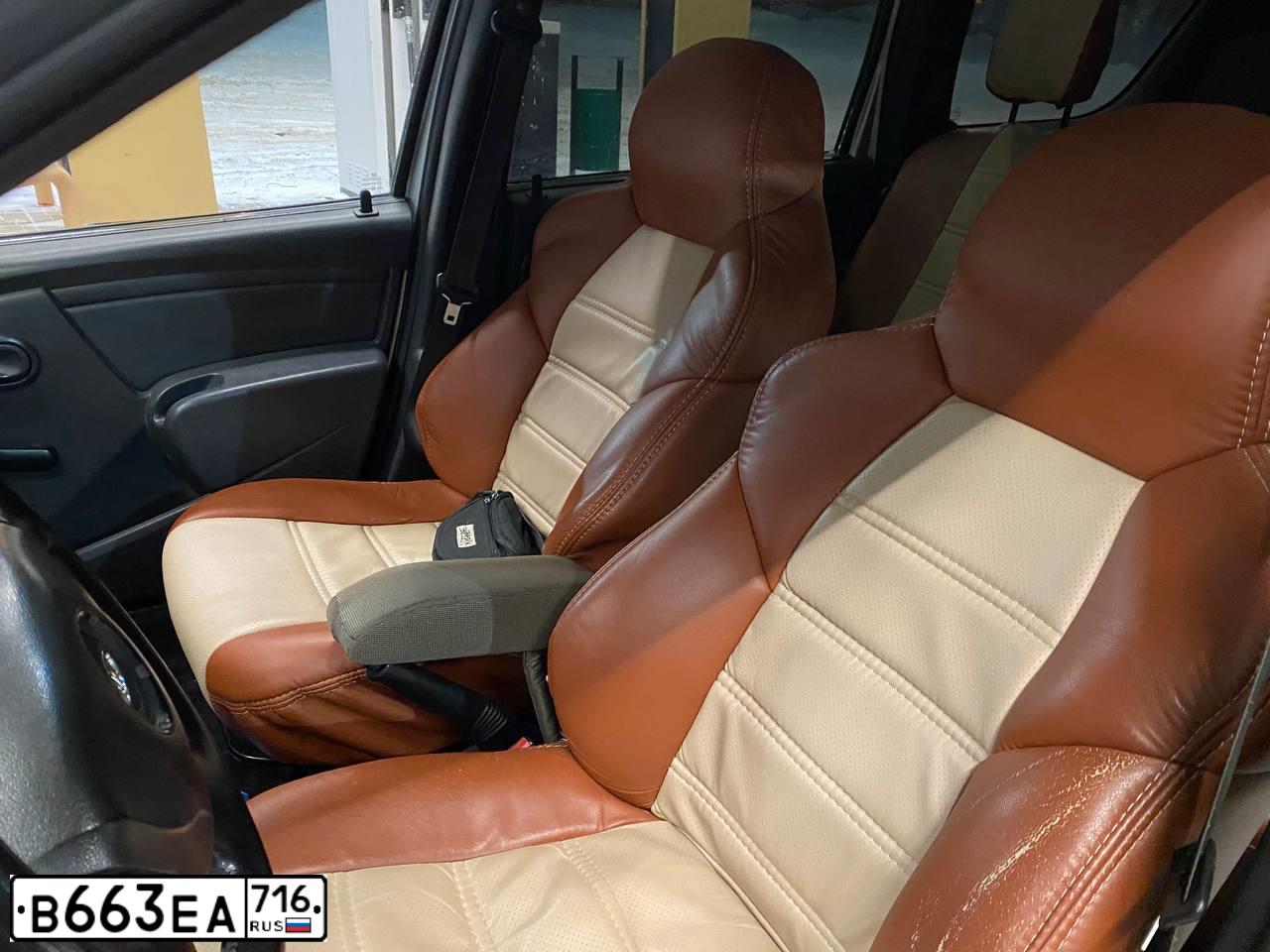 Фото автомобиля LADA LARGUS, 2013 — госномер Н851ВМ116. Цвет: Серебристый