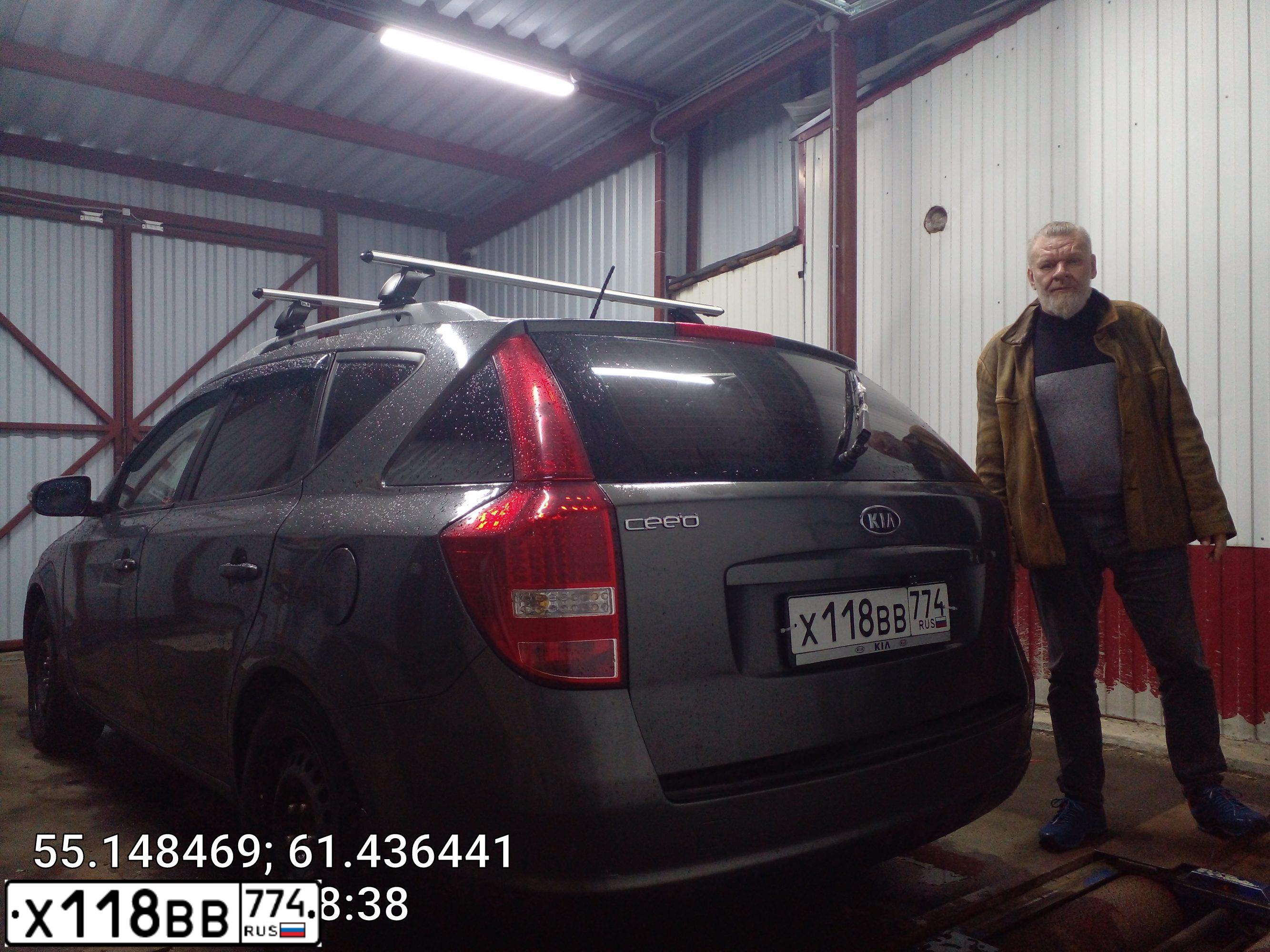 Фото автомобиля KIA CEE'D, 2012 — госномер Х118ВВ774. Цвет: СЕРЫЙ