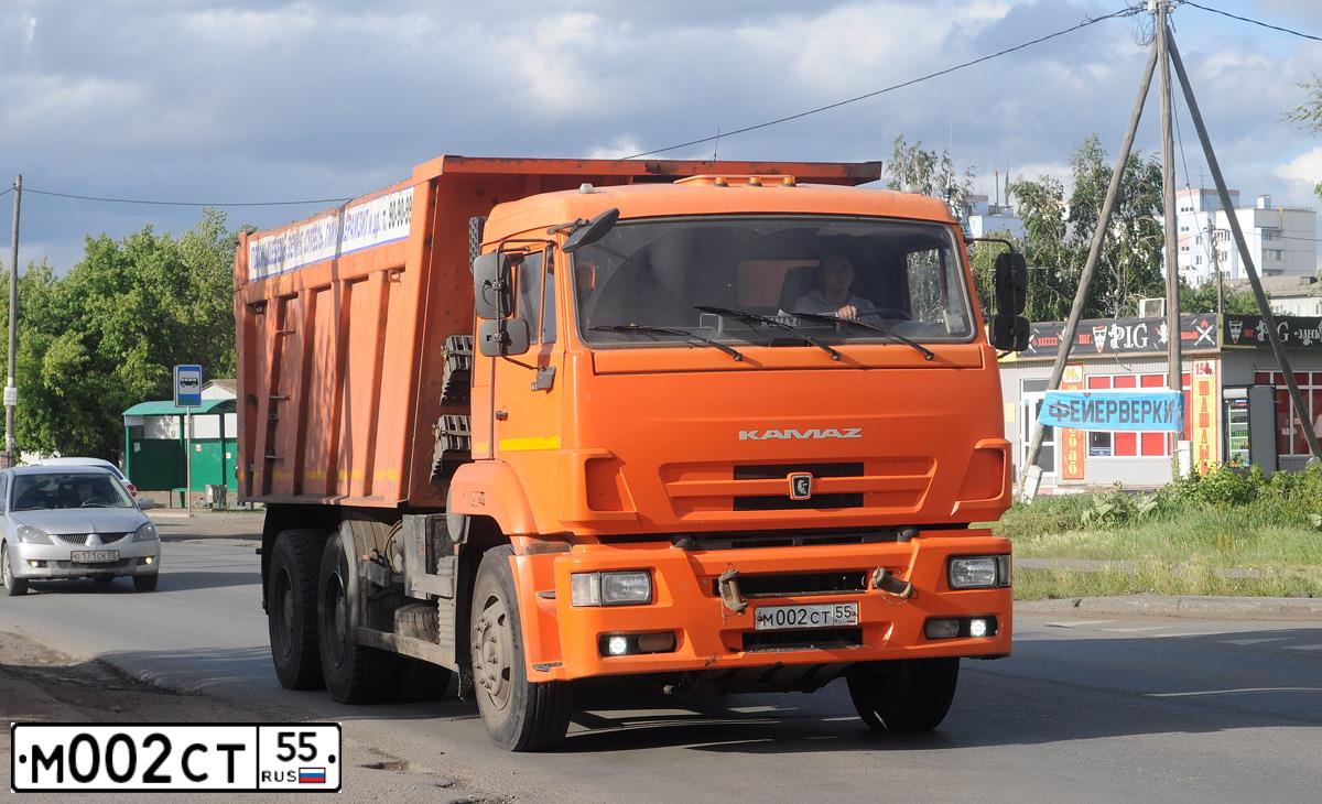 Фото автомобиля KAMAZ Z 6520 6X4, 2006 — госномер М002СТ55. Цвет: ОРАНЖЕВЫЙ