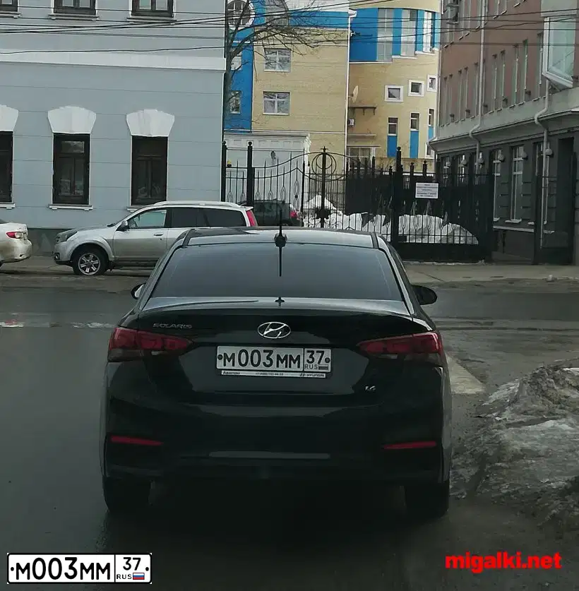 Фото автомобиля FORD FOCUS, 2012 — госномер М003ММ37. Цвет: ЧЕРНЫЙ