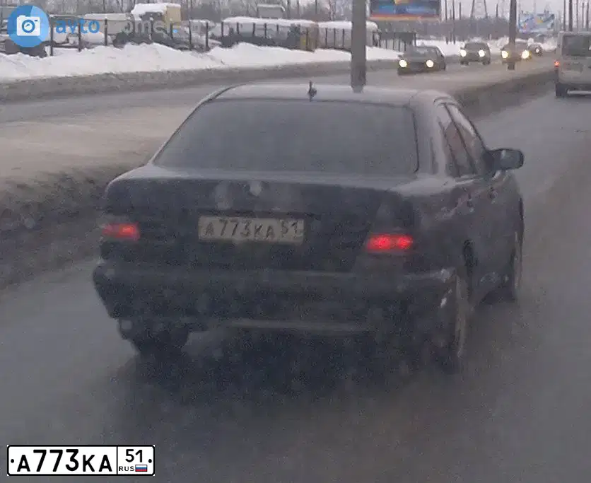 Фото автомобиля MERCEDES E-KLASSE, 2001 — госномер А773КА51. Цвет: ЧЕРНЫЙ