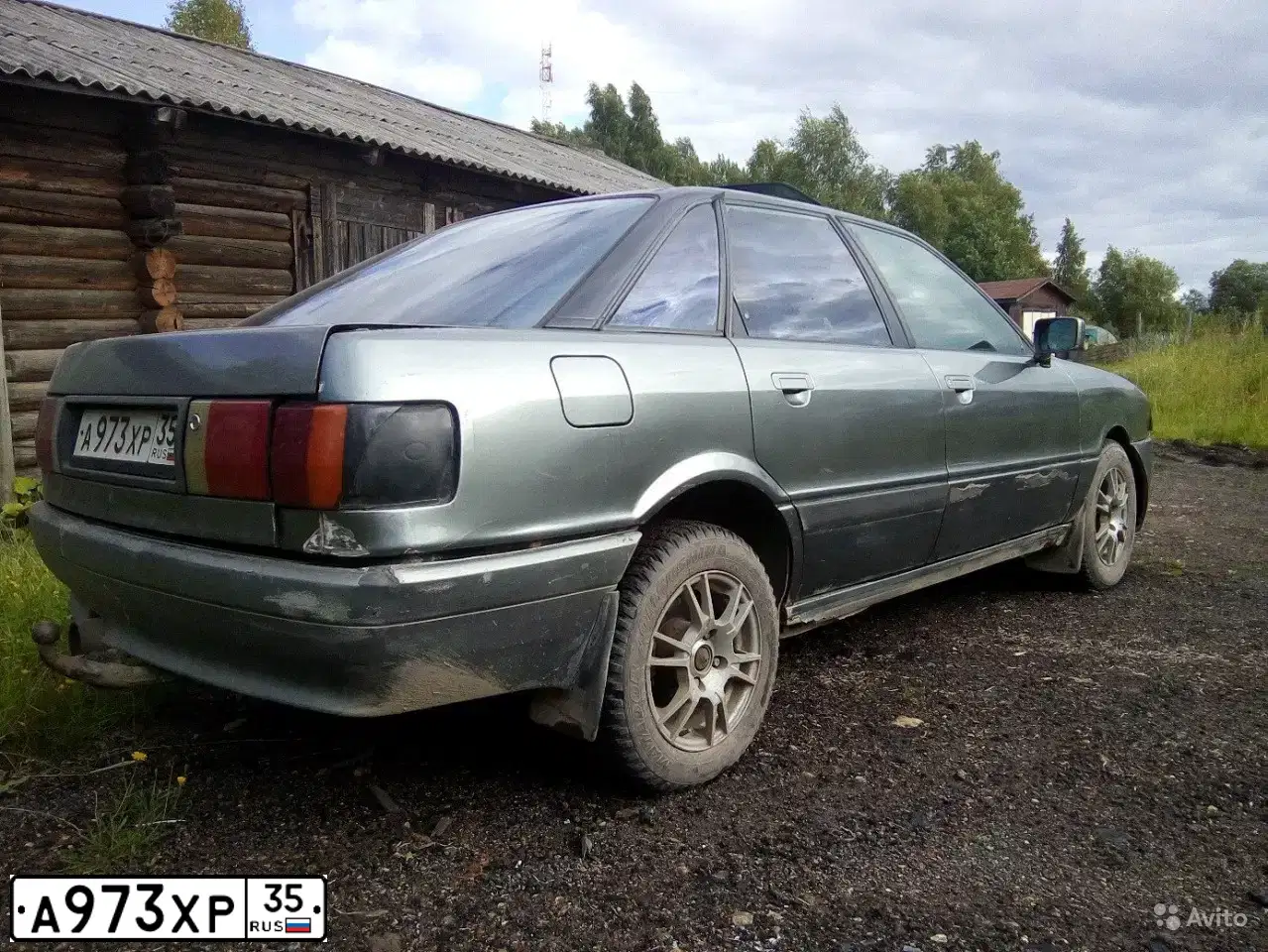 Фото автомобиля AUDI 80, 1989 — госномер А973ХР35. Цвет: СЕРО-ЧЕРНЫЙ