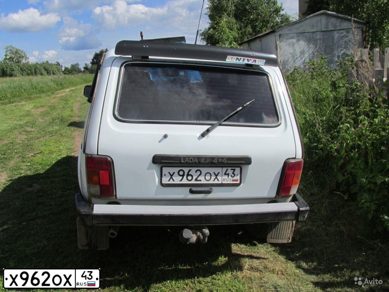Фото автомобиля LADA NIVA, 2009 — госномер С511ХМ43. Цвет: Бело-синий