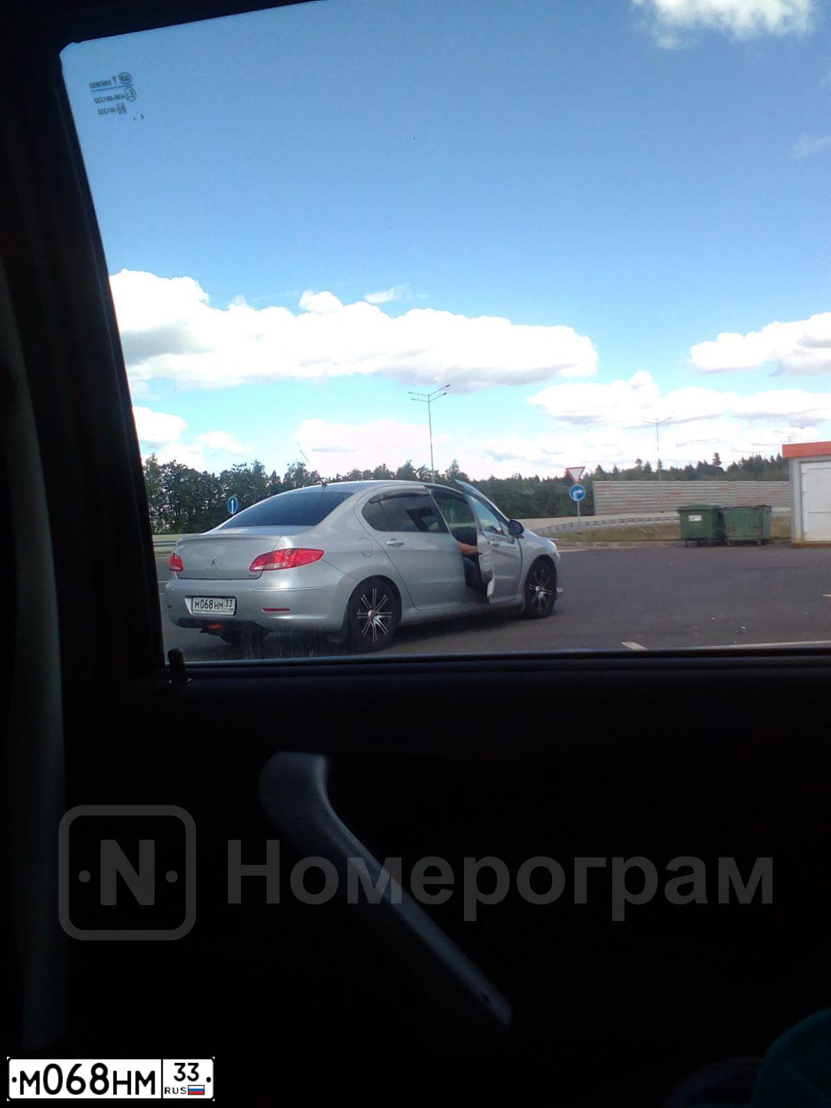 Фото автомобиля PEUGEOT 408, 2014 — госномер Н727КН44. Цвет: СЕРЕБРИСТЫЙ