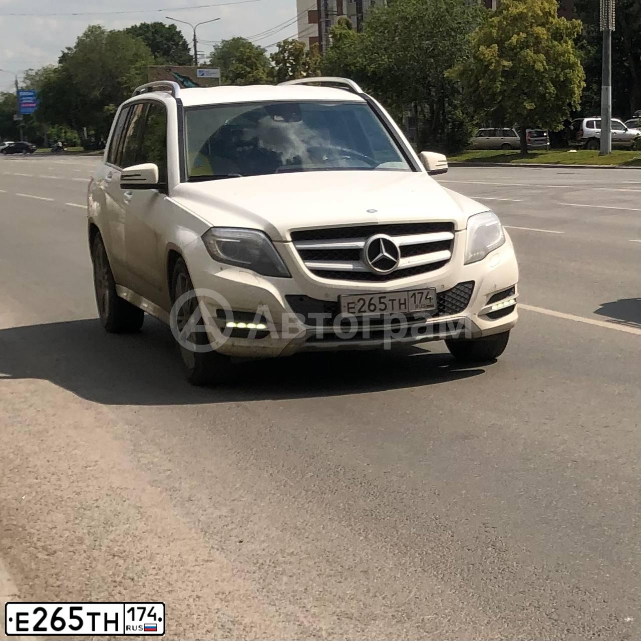 Фото автомобиля MERCEDES GLK-KLASSE, 2014 — госномер Е265ТН174. Цвет: БЕЛЫЙ