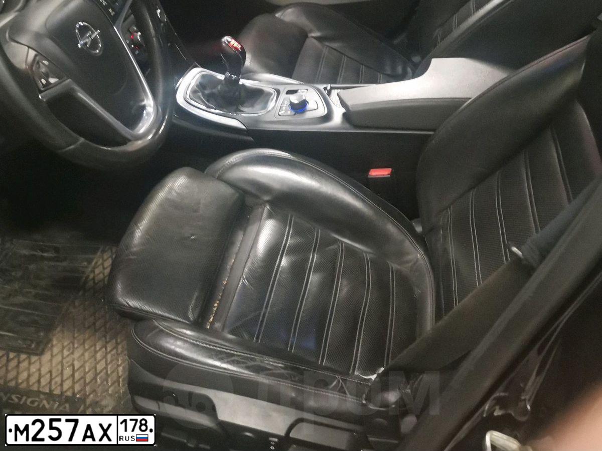 Фото автомобиля OPEL INSIGNIA, 2008 — госномер Т443ВХ198. Цвет: ЧЕРНЫЙ