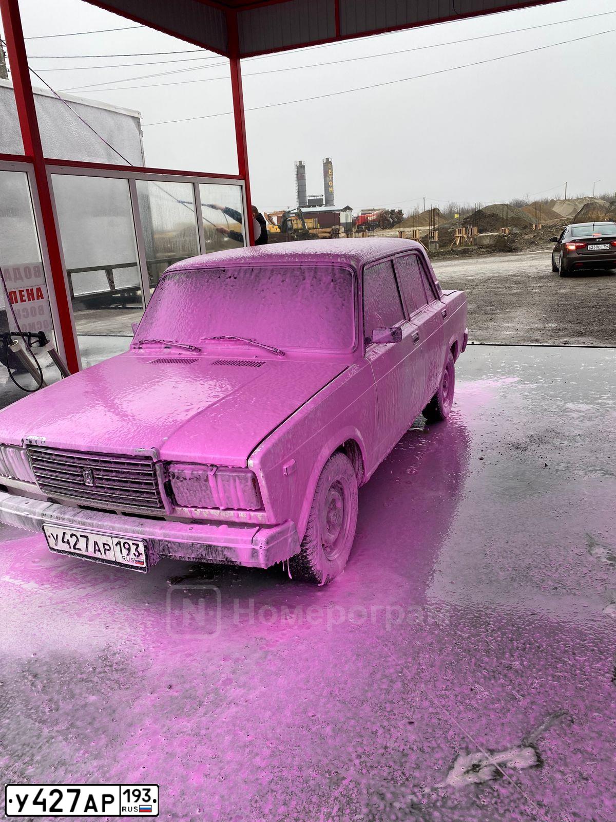 Фото автомобиля LADA 2107, 2007 — госномер Н552НВ01. Цвет: ЯРКО-БЕЛЫЙ