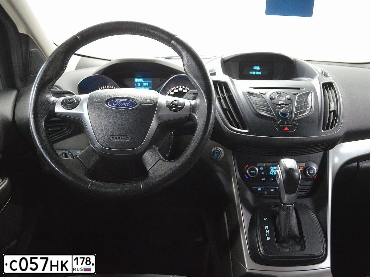 Фото автомобиля FORD KUGA, 2015 — госномер С057НК178. Цвет: СЕРЫЙ