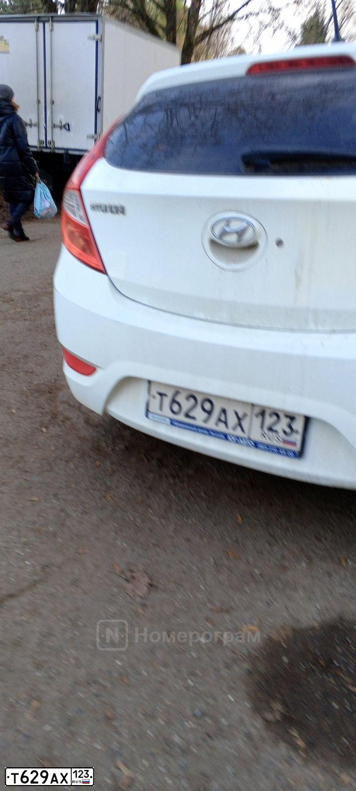Фото автомобиля HYUNDAI SOLARIS, 2011 — госномер Т629АХ123. Цвет: БЕЛЫЙ