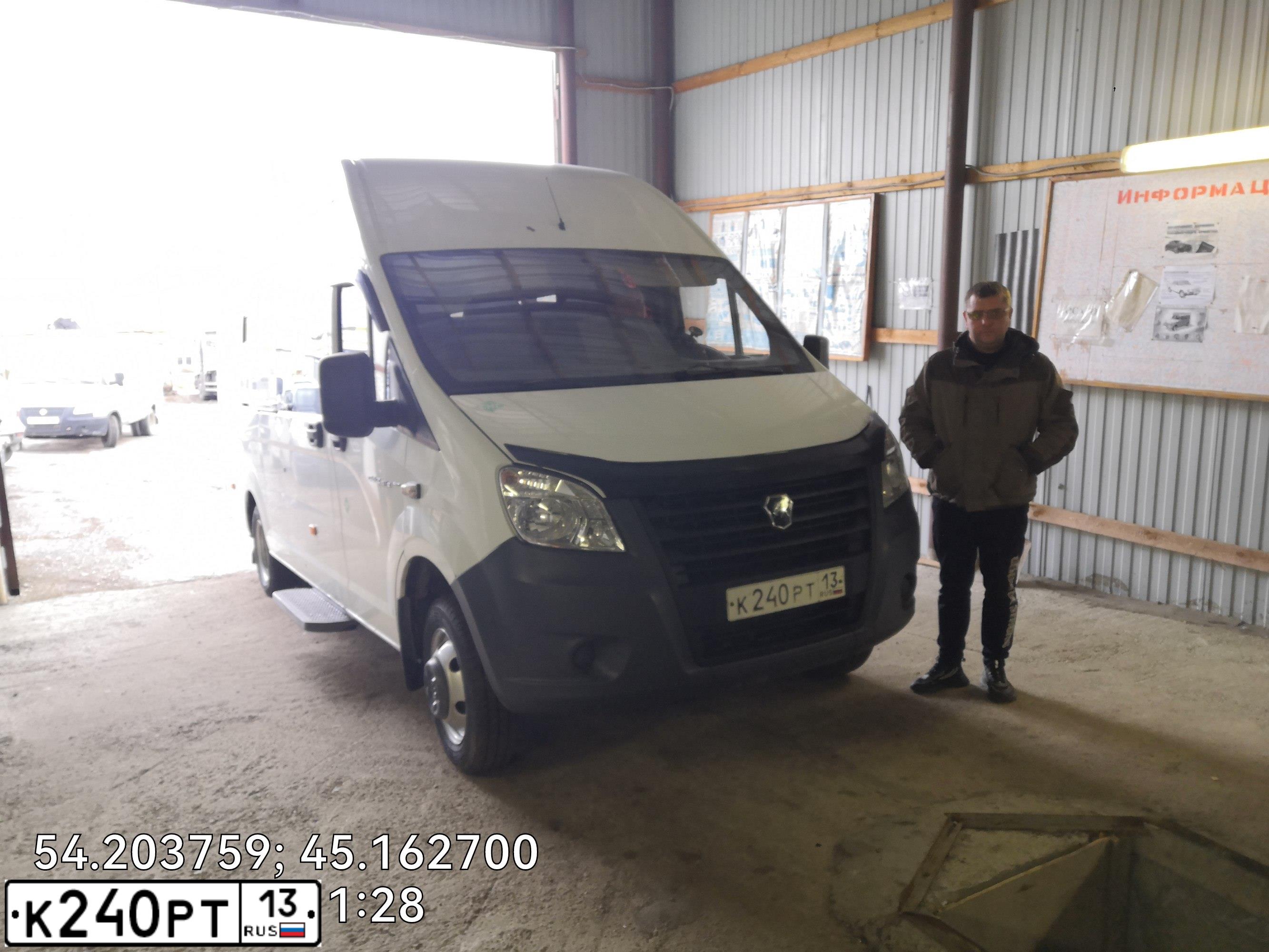 Фото автомобиля GAZ GAZEL NEXT, 2017 — госномер К240РТ13. Цвет: БЕЛЫЙ