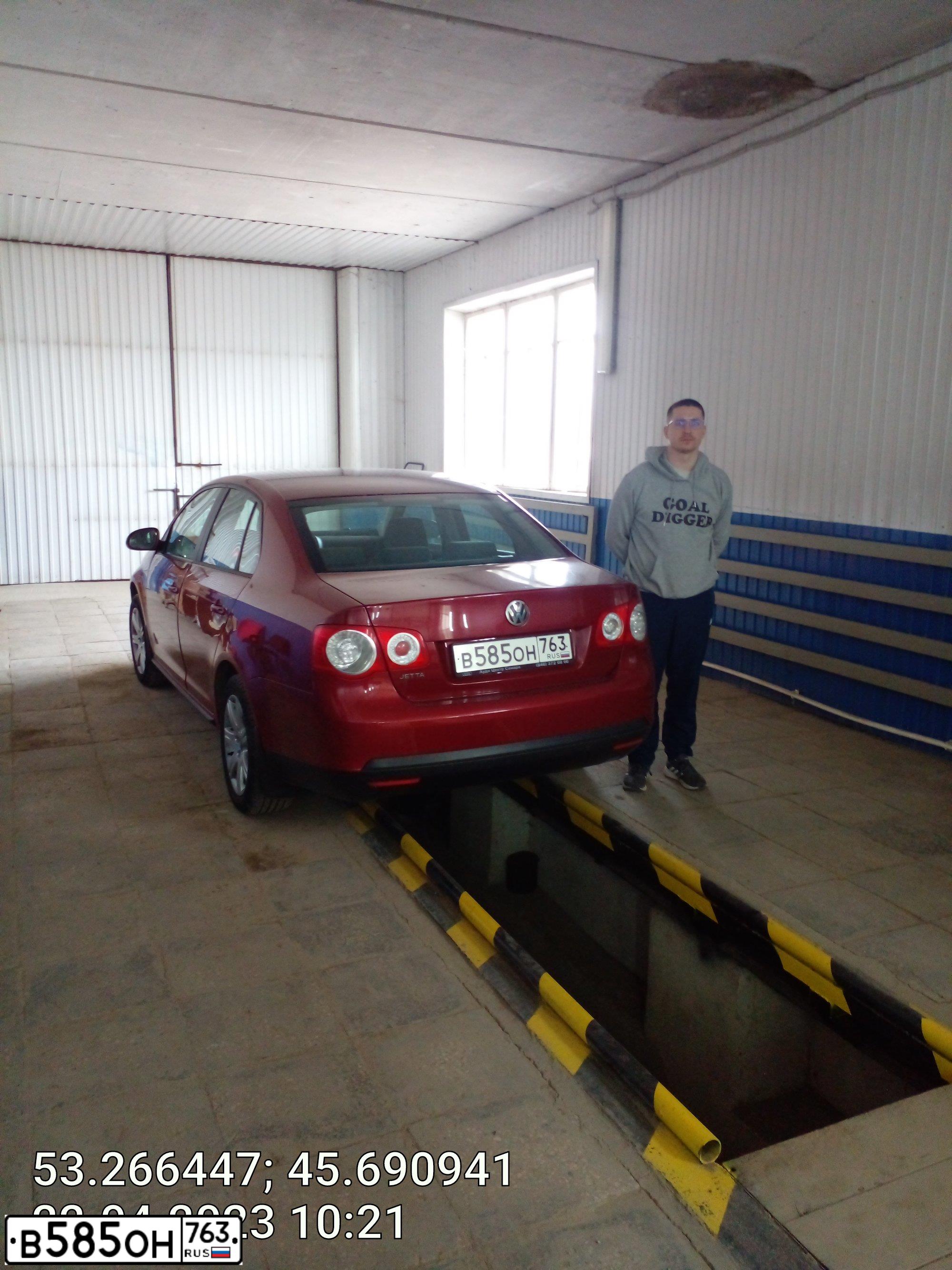 Фото автомобиля VOLKSWAGEN JETTA, 2007 — госномер С781РК58
