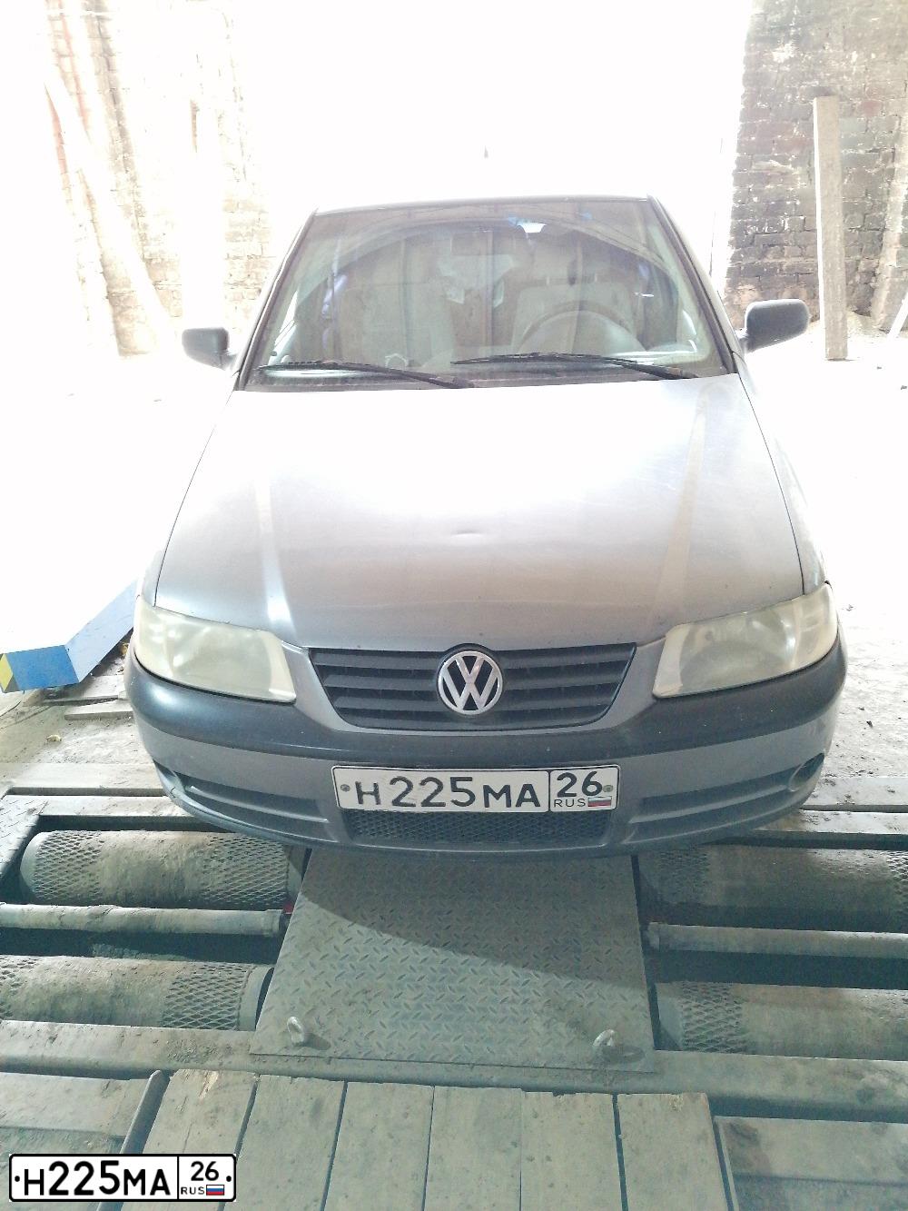 Фото автомобиля VOLKSWAGEN POINTER, 2004 — госномер О513НР126