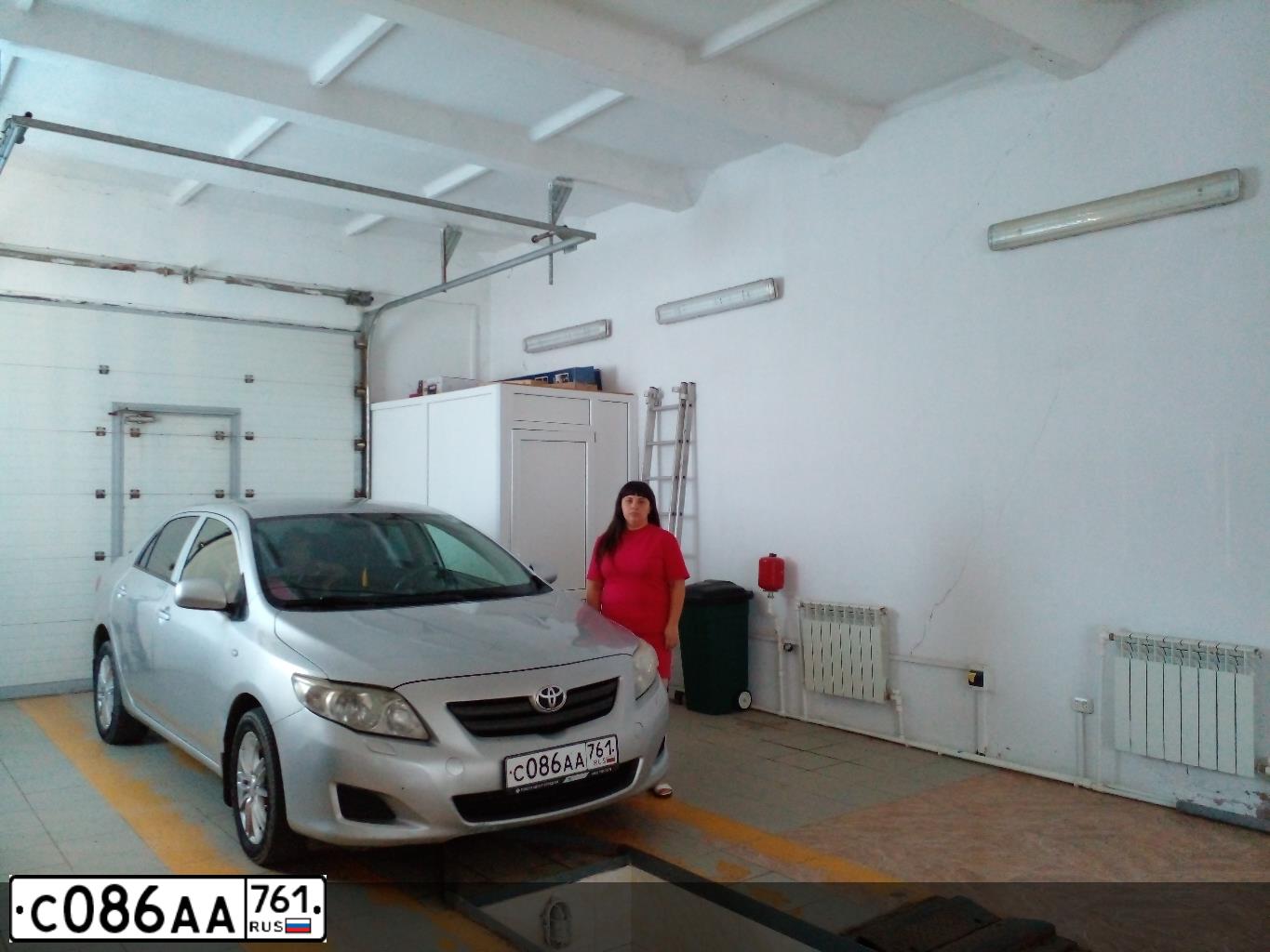Фото автомобиля TOYOTA COROLLA, 2007 — госномер С086АА761. Цвет: Серебристый