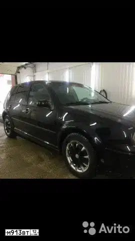 Фото автомобиля VOLKSWAGEN GOLF, 2000 — госномер Е365ЕН716. Цвет: ЧЕРНЫЙ
