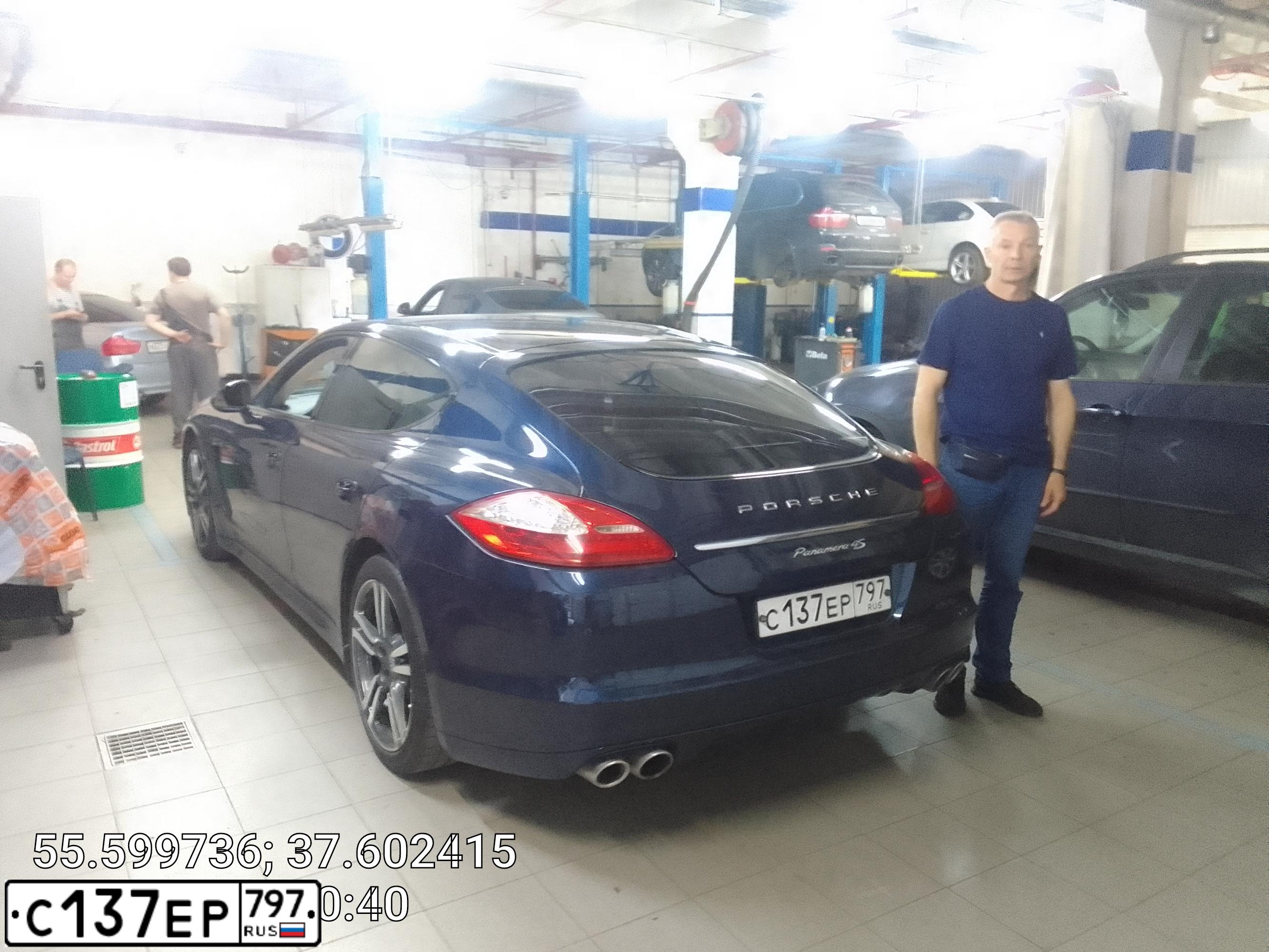 Фото автомобиля PORSCHE PANAMERA, 2011 — госномер Х613СК72. Цвет: ТЕМНО СИНИЙ