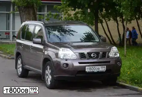 Фото автомобиля NISSAN X-TRAIL, 2008 — госномер Т800ОВ199. Цвет: СИРЕНЕВЫЙ