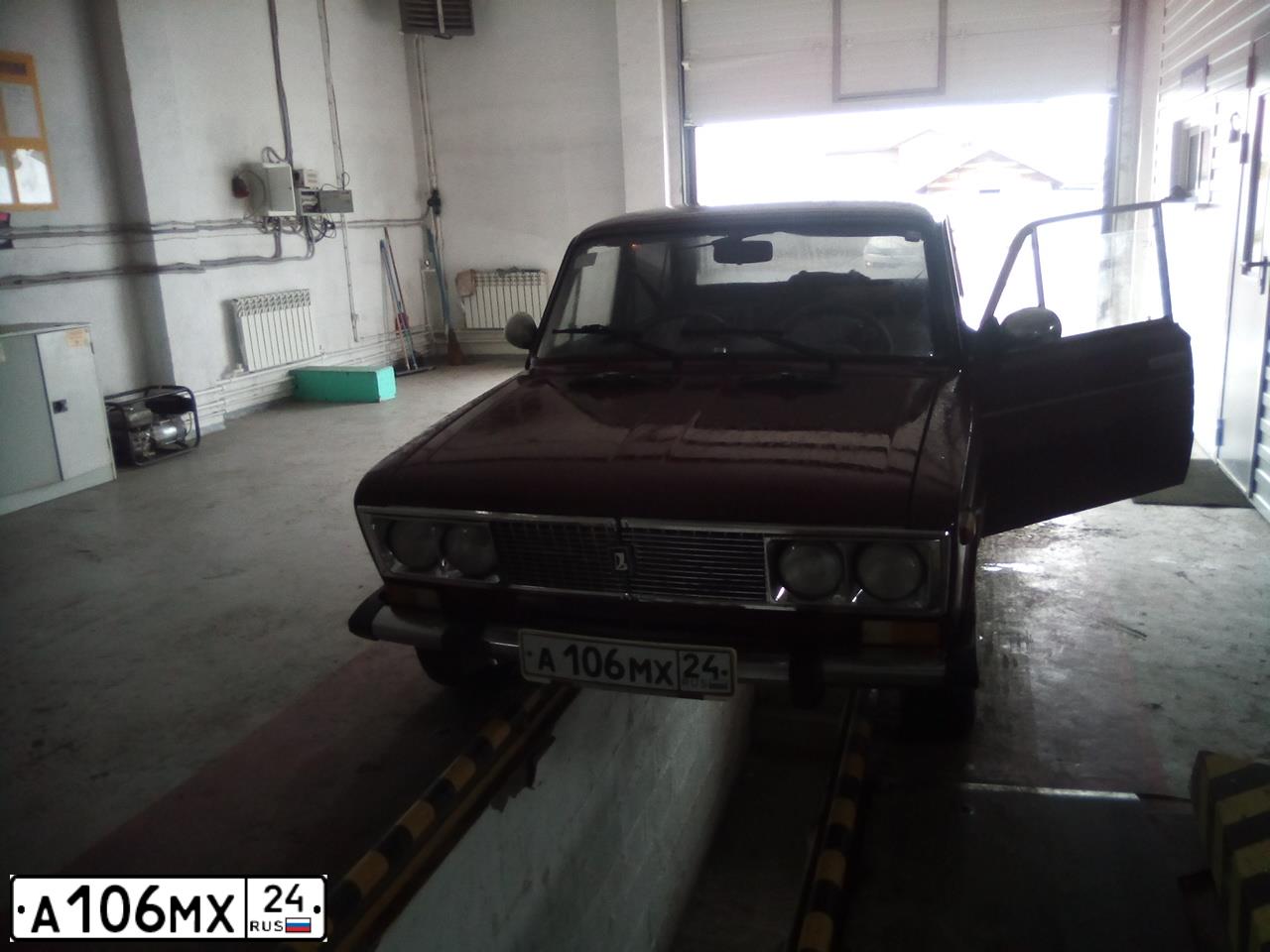 Фото автомобиля LADA 2106, 2001 — госномер А106МХ24