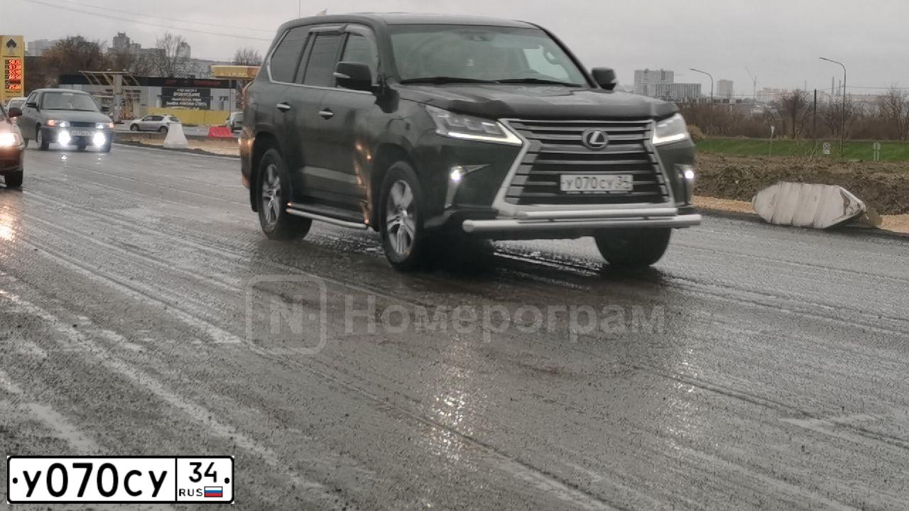 Фото автомобиля LEXUS LX, 2009 — госномер Р899КО05. Цвет: ЧЕРНЫЙ