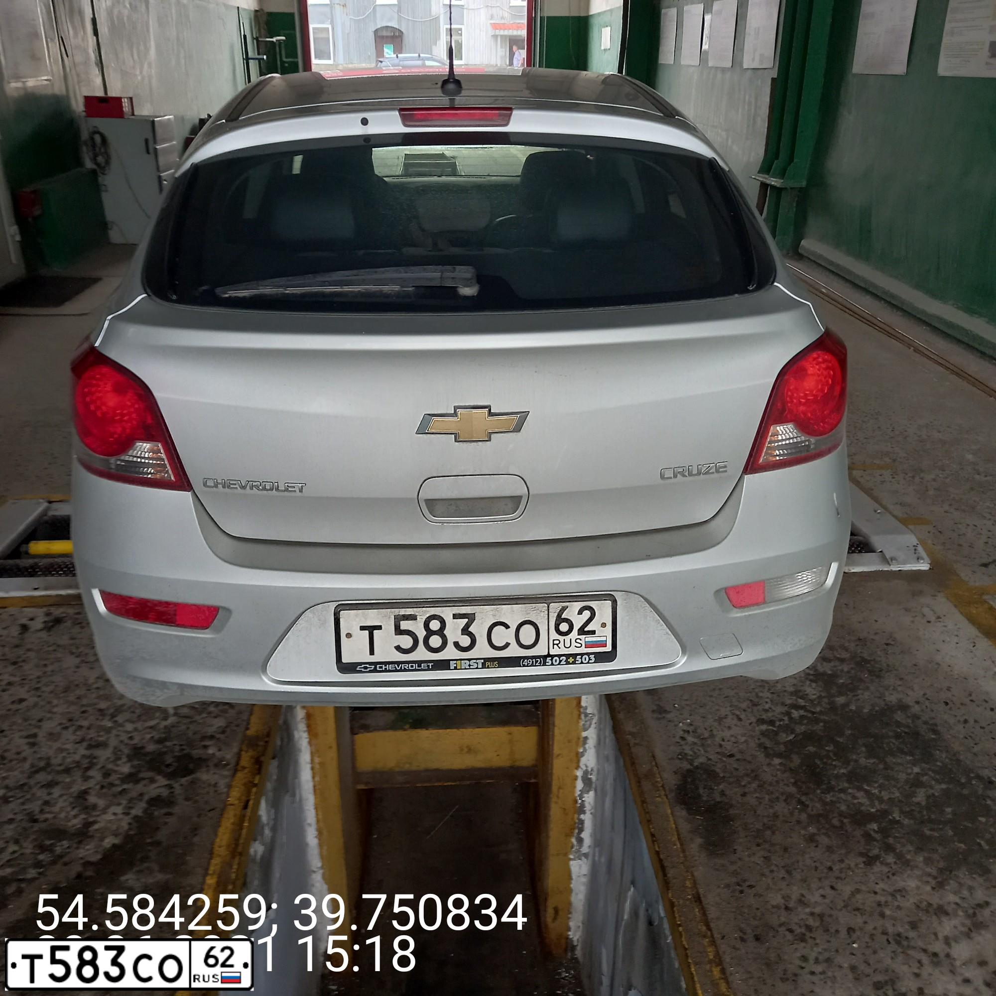 Фото автомобиля CHEVROLET CRUZE, 2014 — госномер Т583СО62. Цвет: СЕРЕБРИСТЫЙ МЕТАЛИК