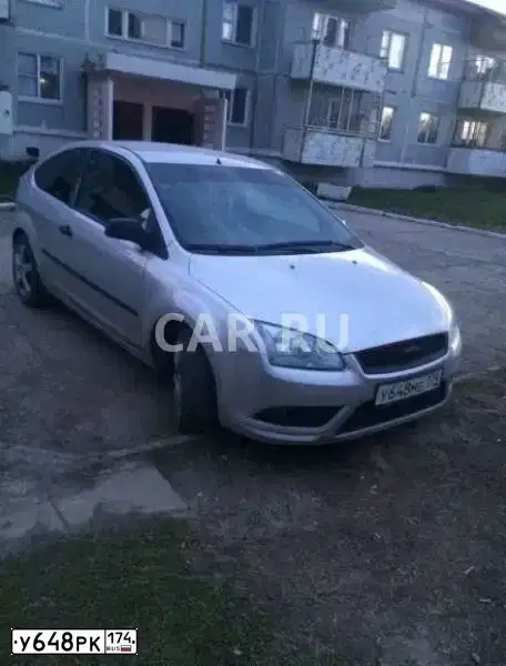 Фото автомобиля LADA 2172 PRIORA, 2008 — госномер У648РК174. Цвет: Темно-зеленый