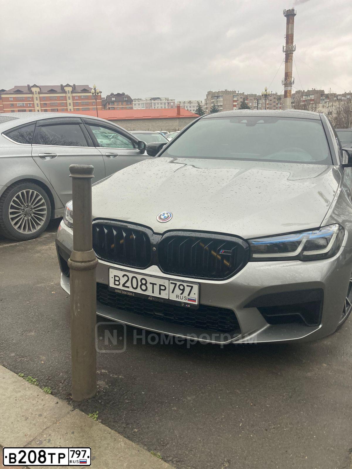 Фото автомобиля BMW M5, 2019 — госномер В208ТР797. Цвет: СЕРЫЙ