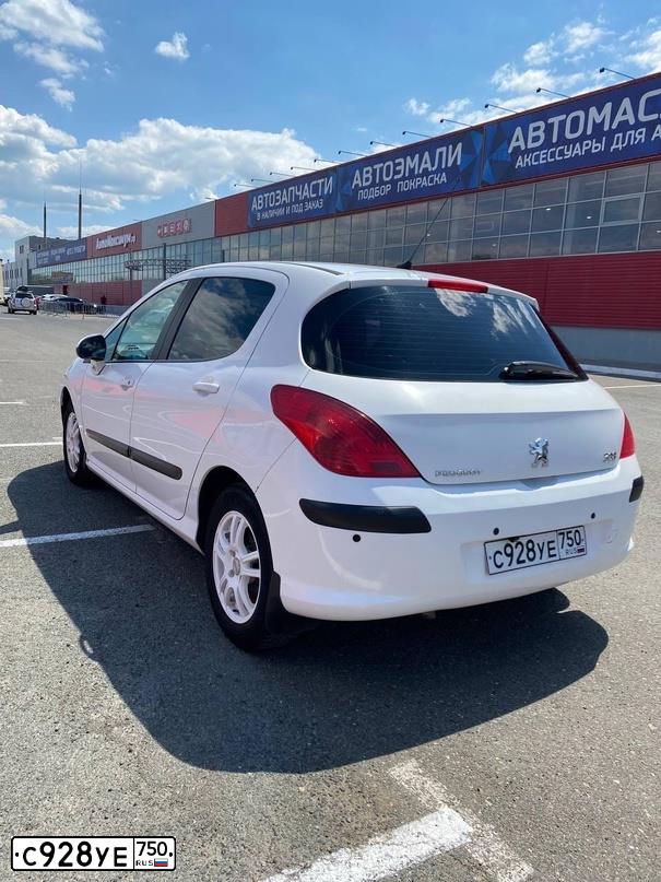 Фото автомобиля PEUGEOT T 308, 2010 — госномер К318ЕМ197. Цвет: Белый