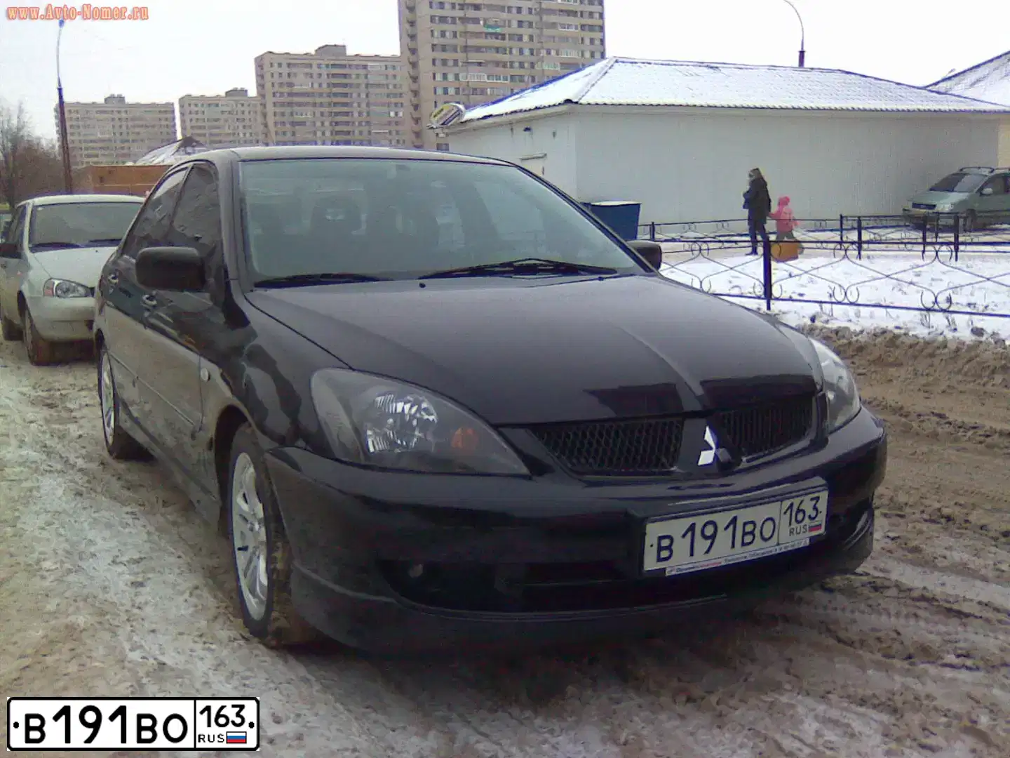 Фото автомобиля MITSUBISHI LANCER, 2005 — госномер Р336МР761. Цвет: ЧЕРНЫЙ