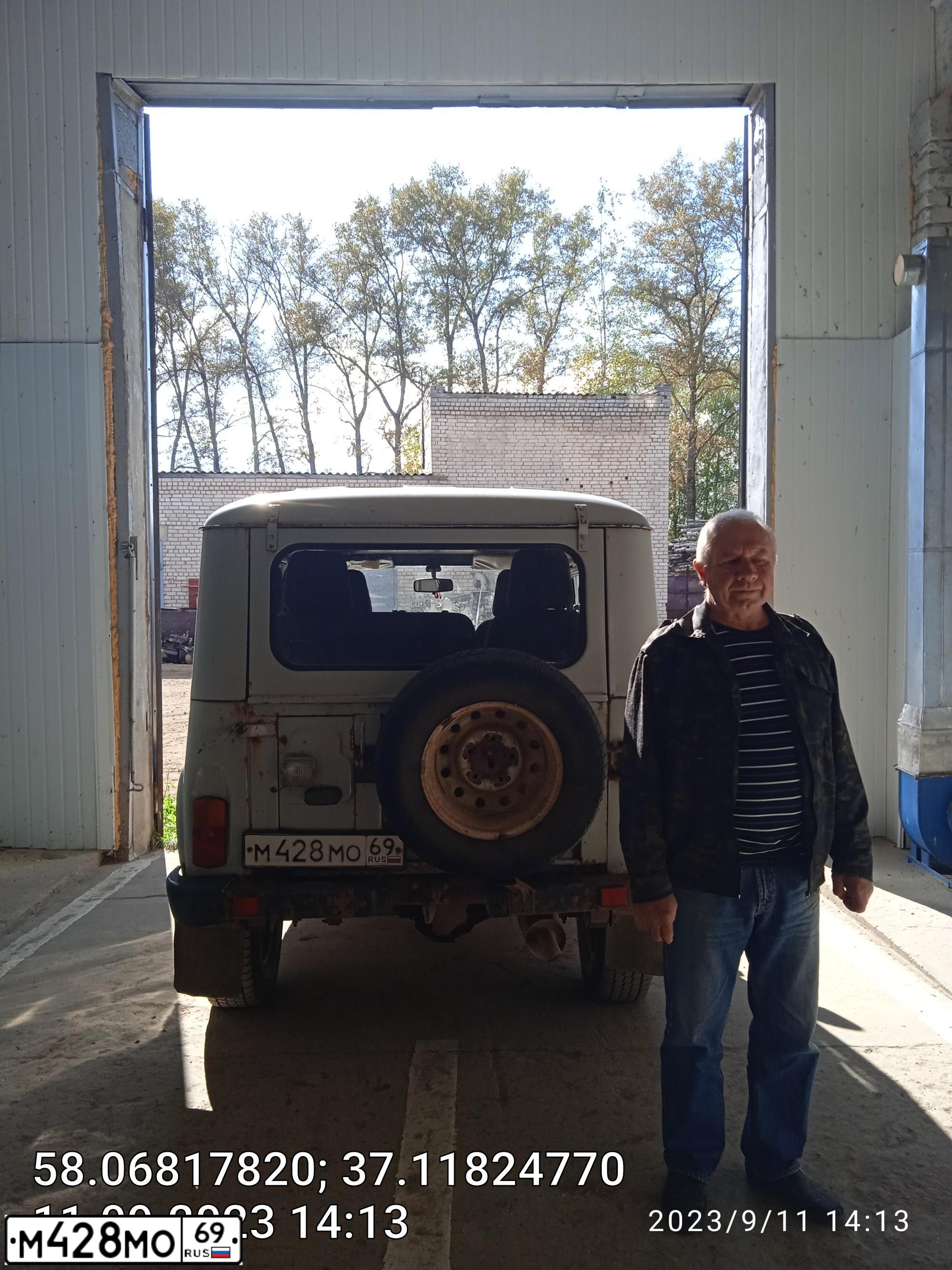 Фото автомобиля UAZ 3151 / HUNTER, 2007 — госномер М428МО69. Цвет: СВЕТЛО-СЕРЫЙ