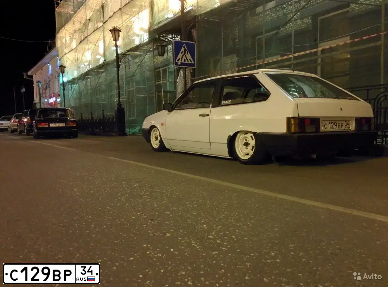 Фото автомобиля LADA 2108 SAMARA, 1987 — госномер Т843МК30. Цвет: Белый